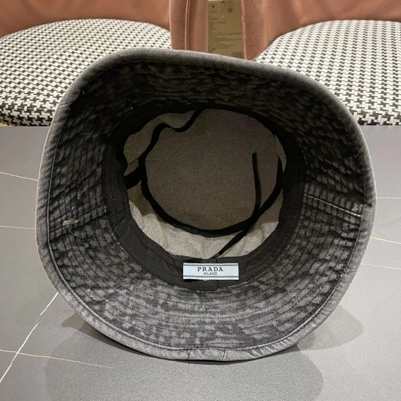 Effortless Prada Caps 261608