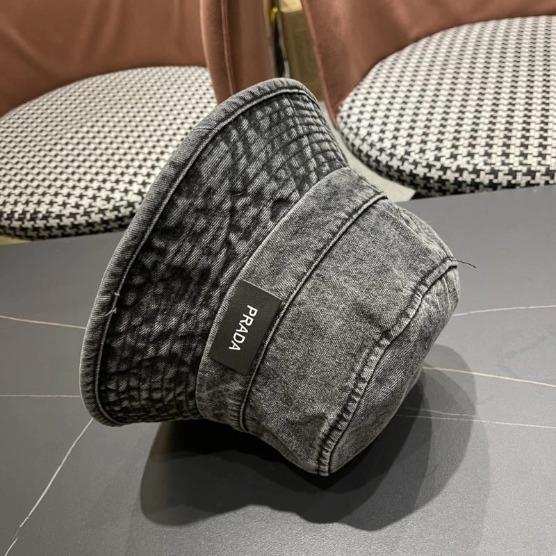 Effortless Prada Caps 261608