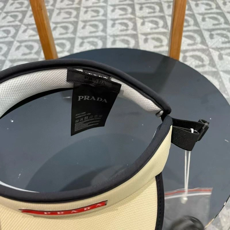 Prada Caps Classic 261575