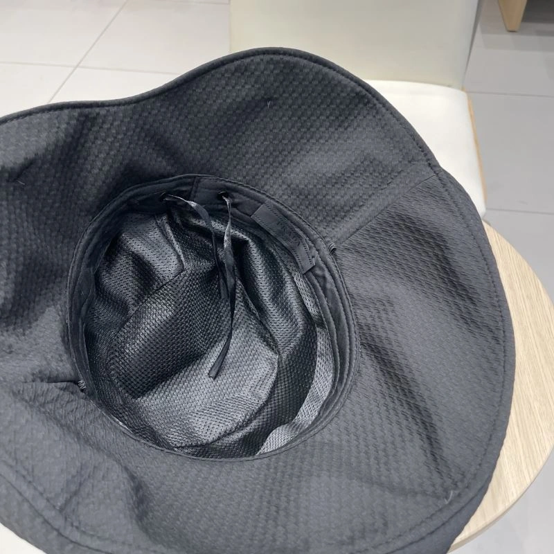 Prada Caps Premium 261564