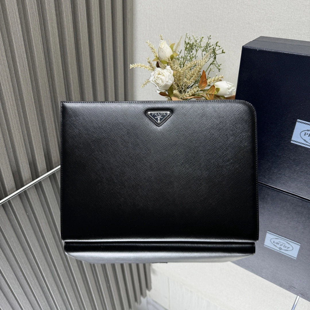 Bright Prada Clutch Bags 71687