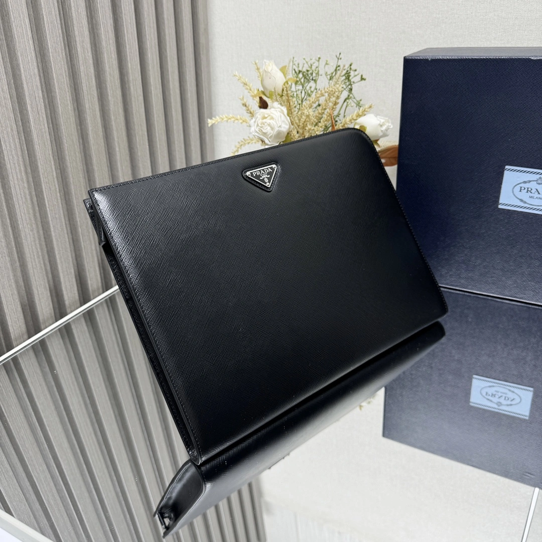 Bright Prada Clutch Bags 71687