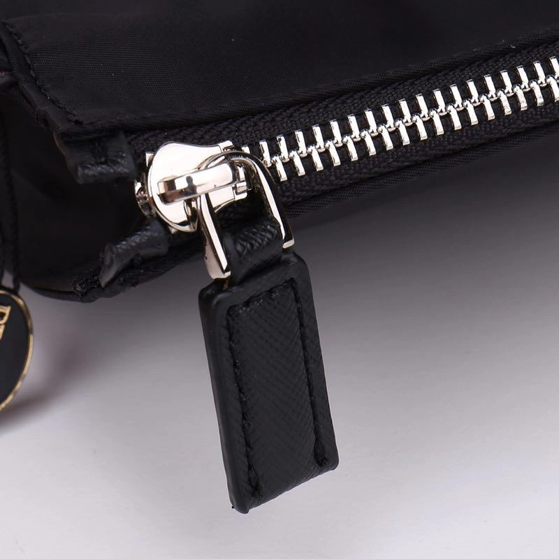 Minimalist Prada Cosmetic Bags 87248