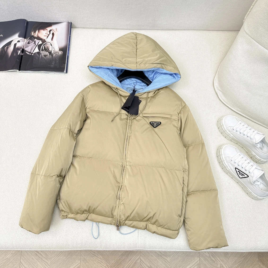 Prada Down Jackets Classic 172782