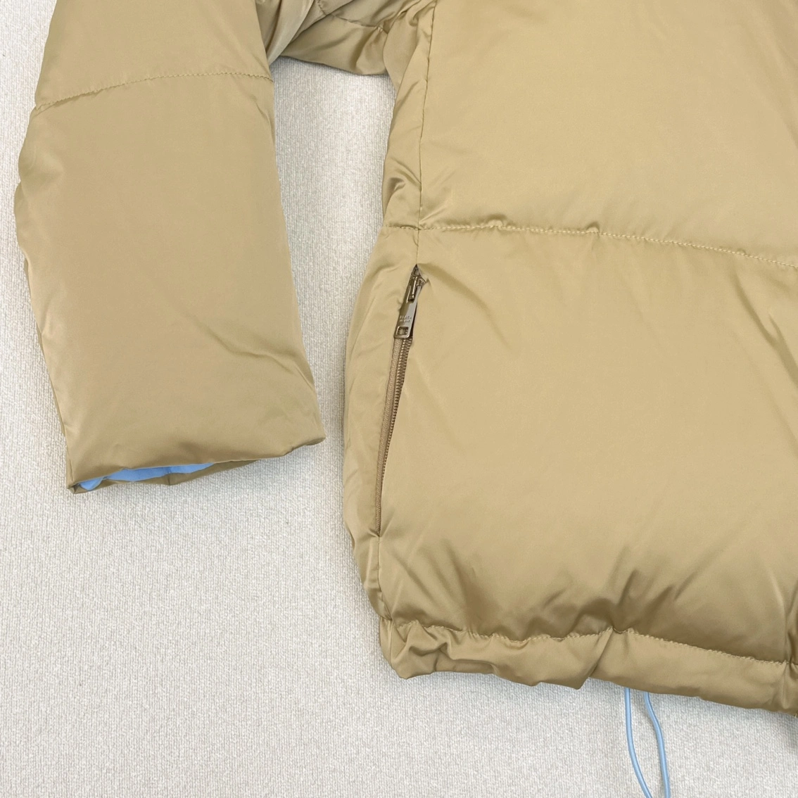 Prada Down Jackets Classic 172782