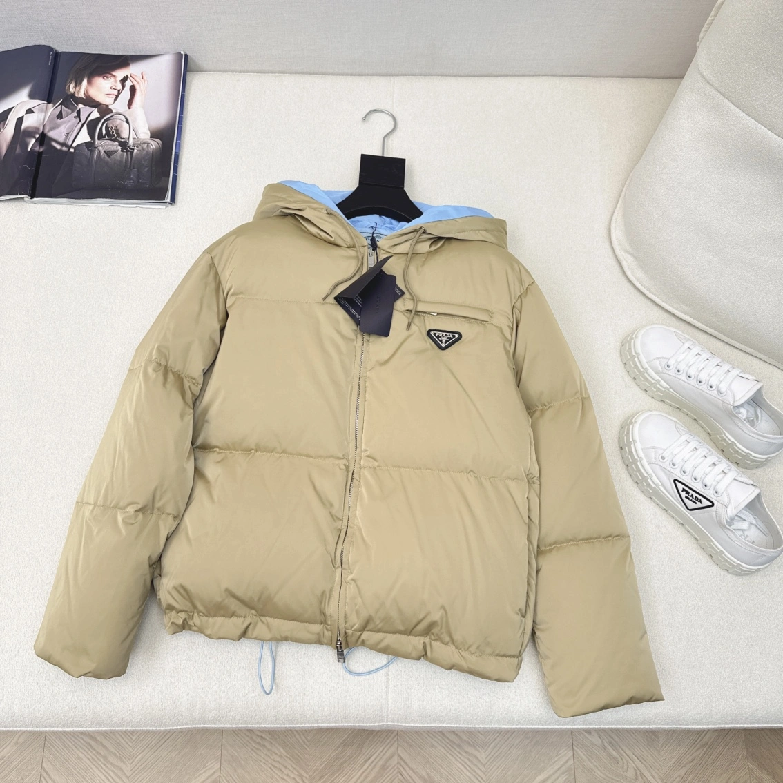 Prada Down Jackets Classic 172782