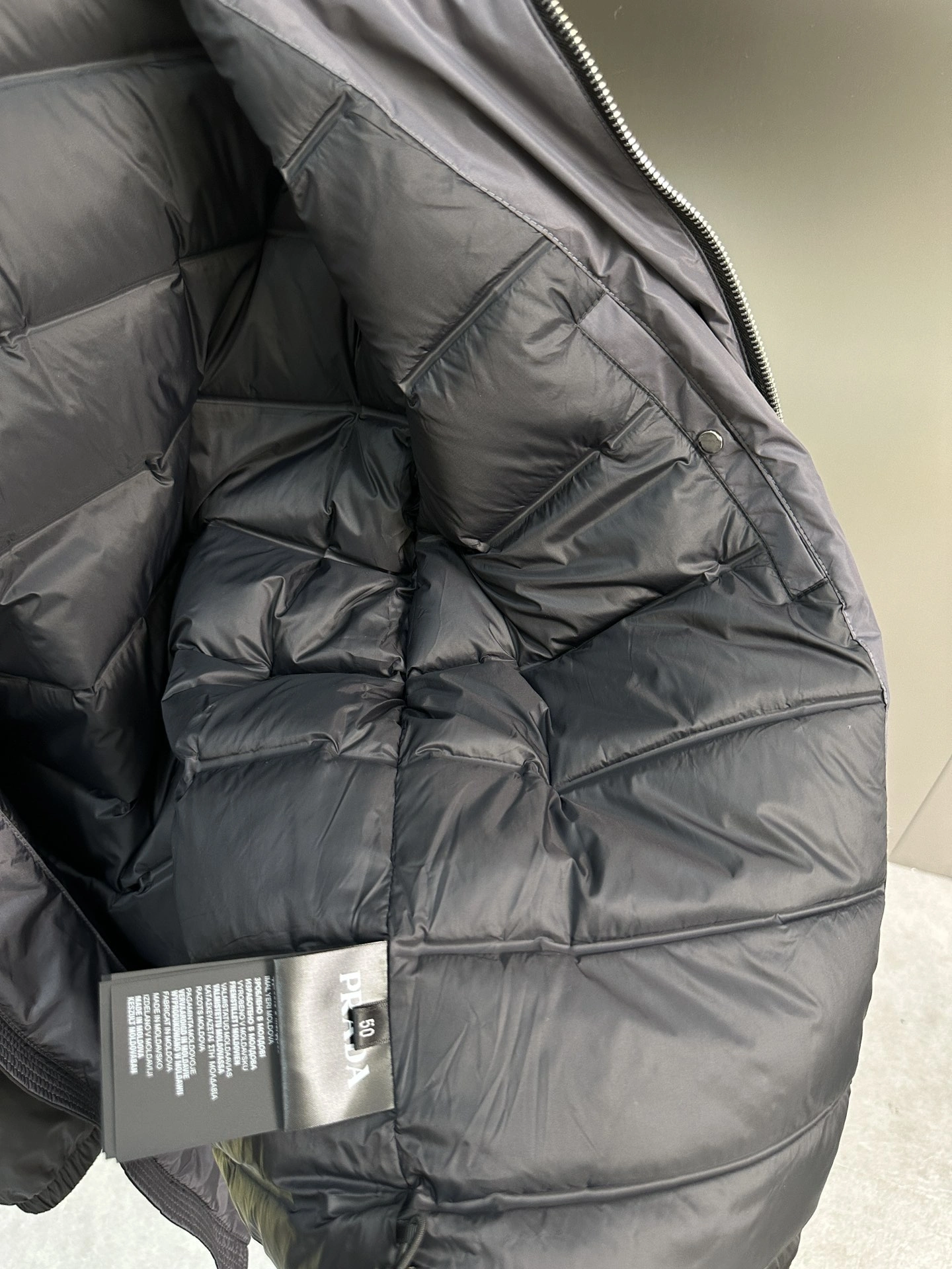 Unique Prada Down Jackets 172836