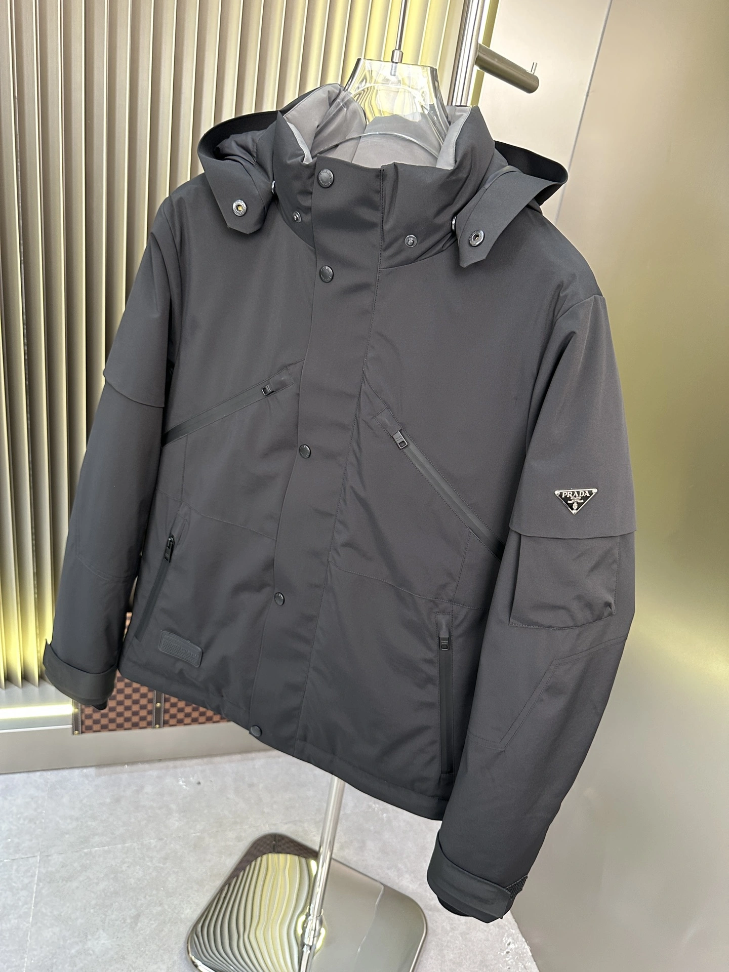 ComfortFit Prada Down Jackets 172778
