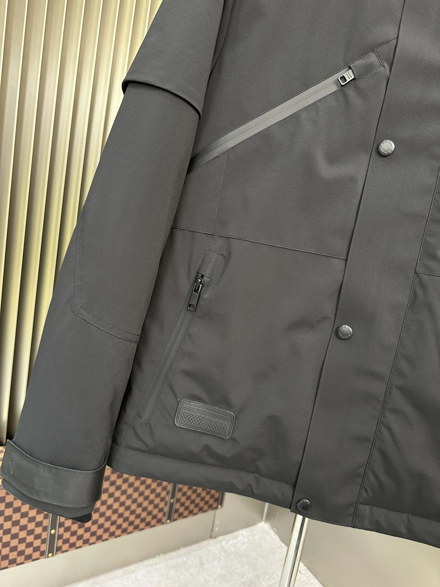 ComfortFit Prada Down Jackets 172778