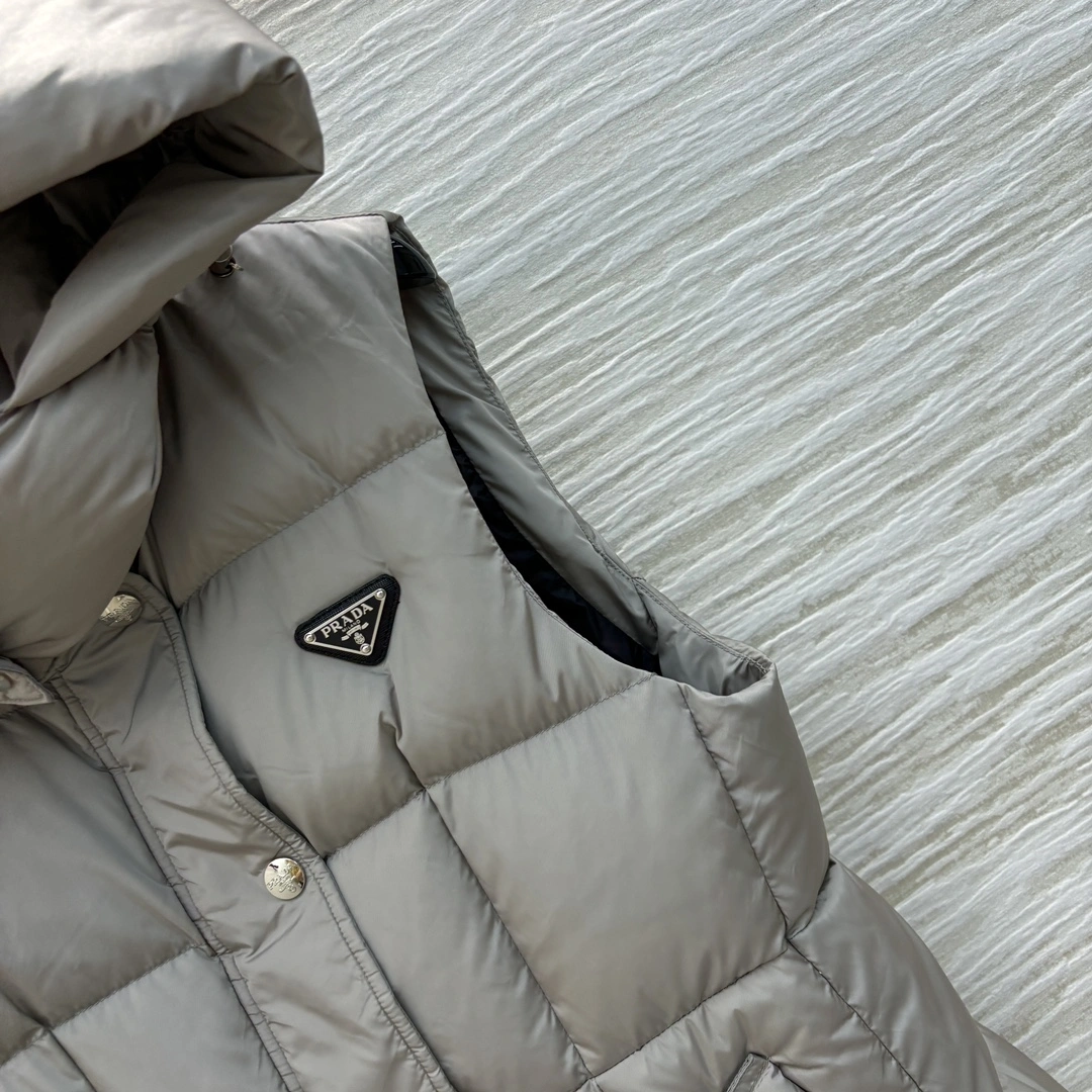 ModernLook Prada Down Jackets 172776