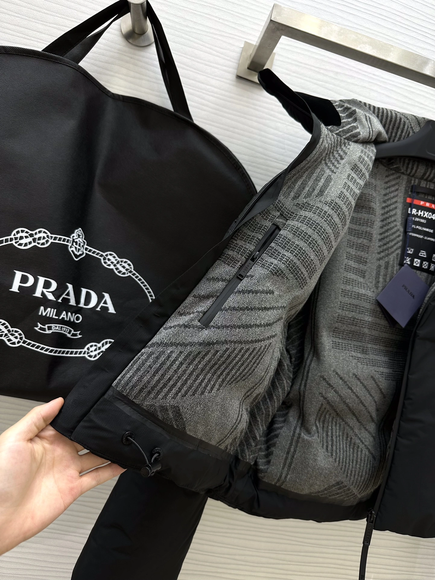 HighQuality Prada Down Jackets 172770