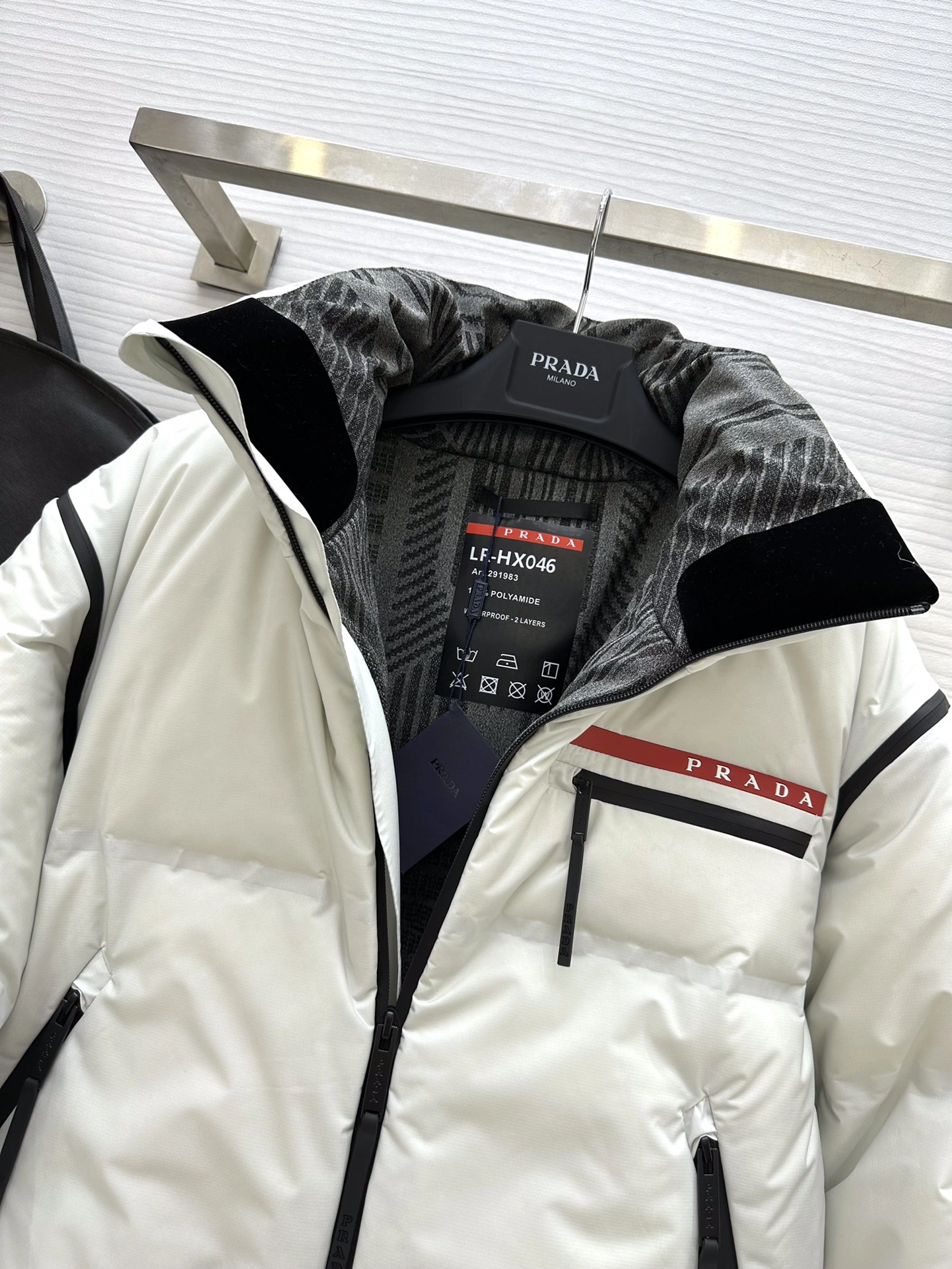 Prada Down Jackets DailyWear 172815