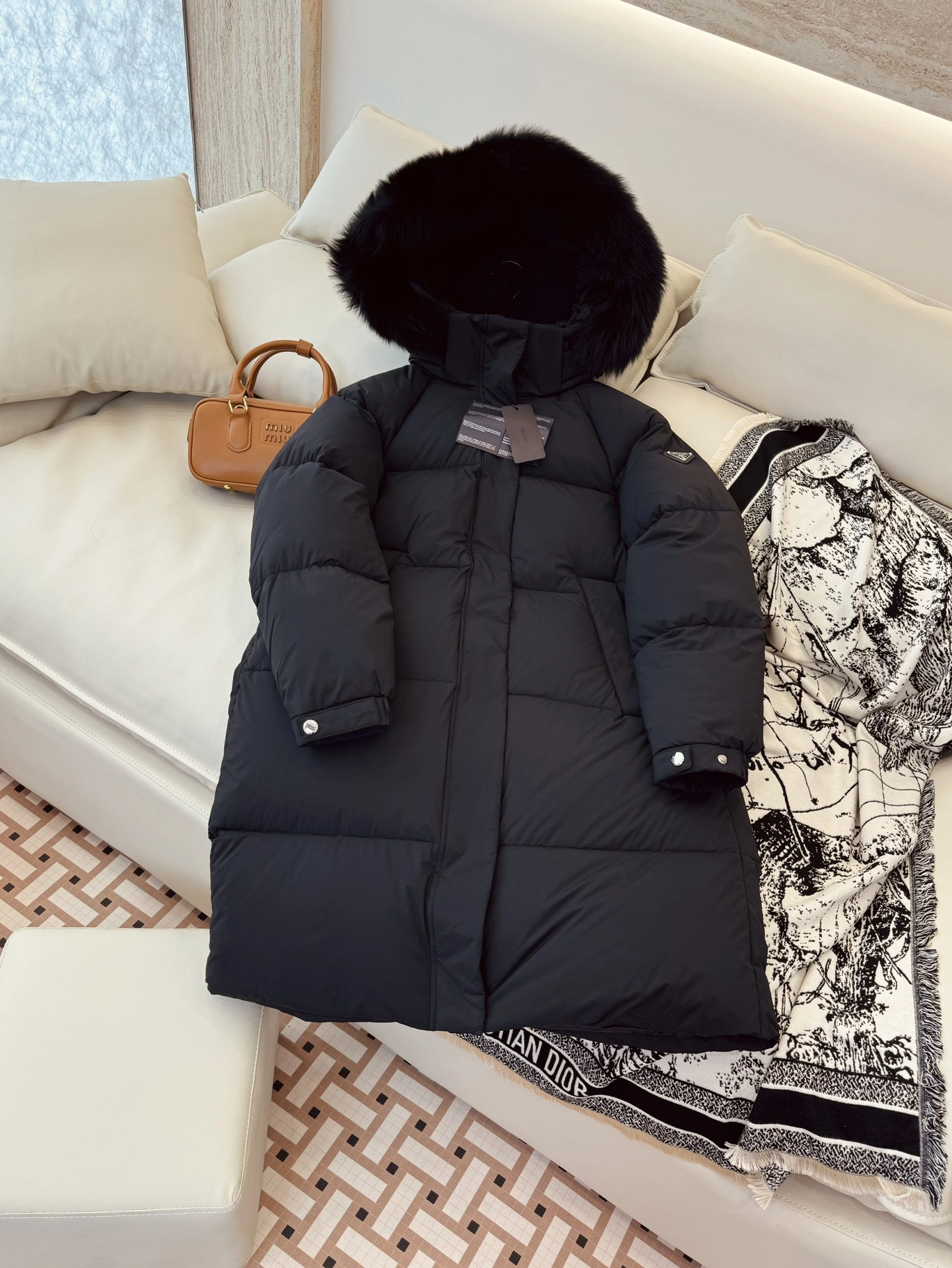 Prada Down Jackets Snug 172758
