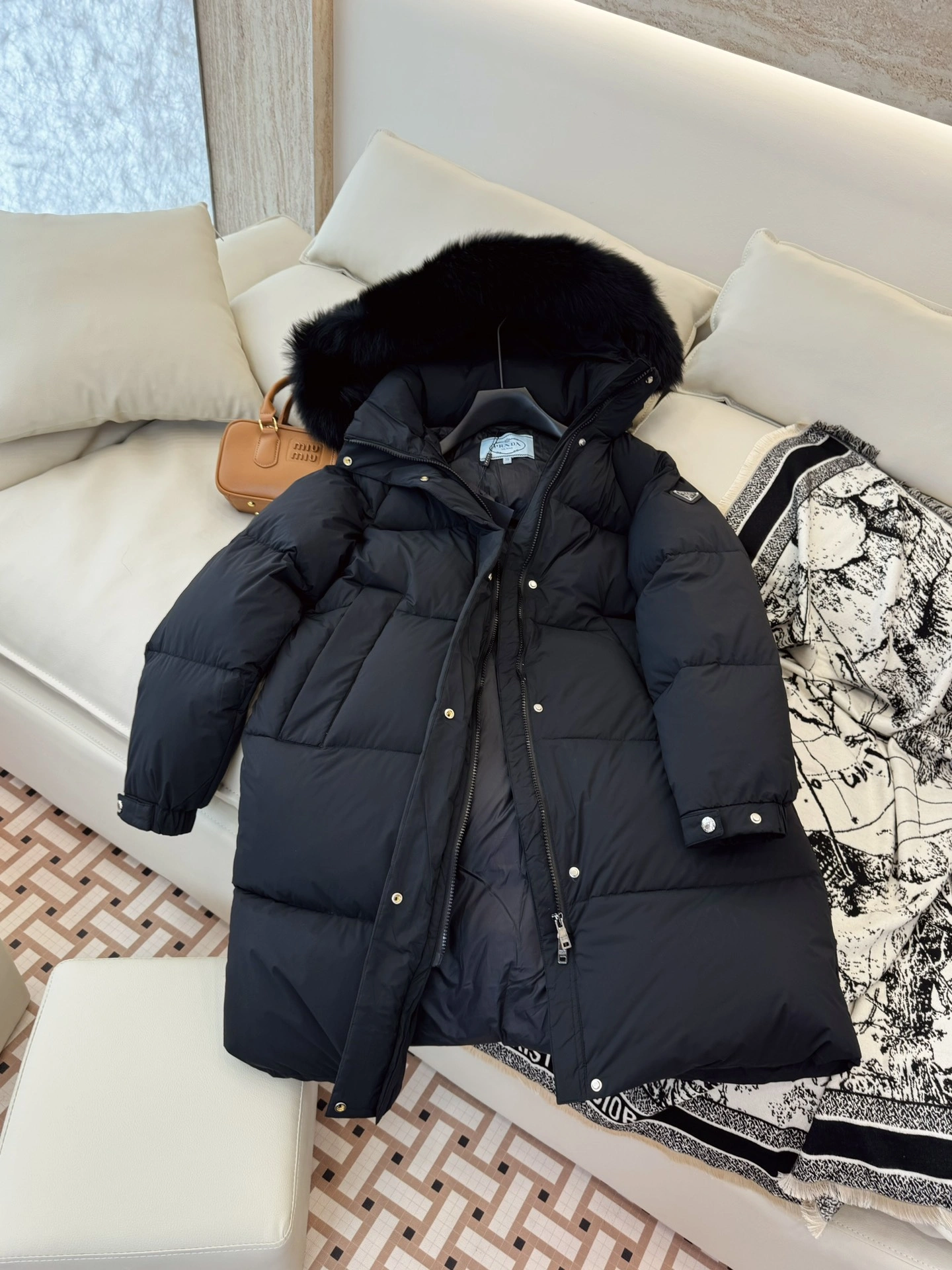 Prada Down Jackets Snug 172758