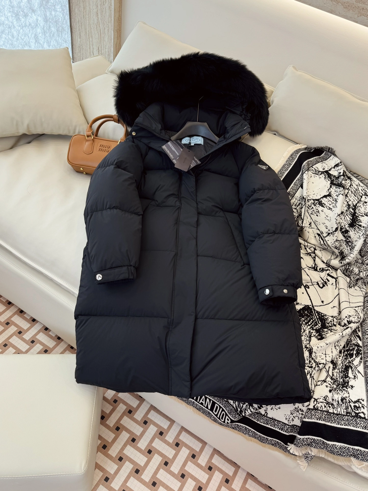 Prada Down Jackets Snug 172758