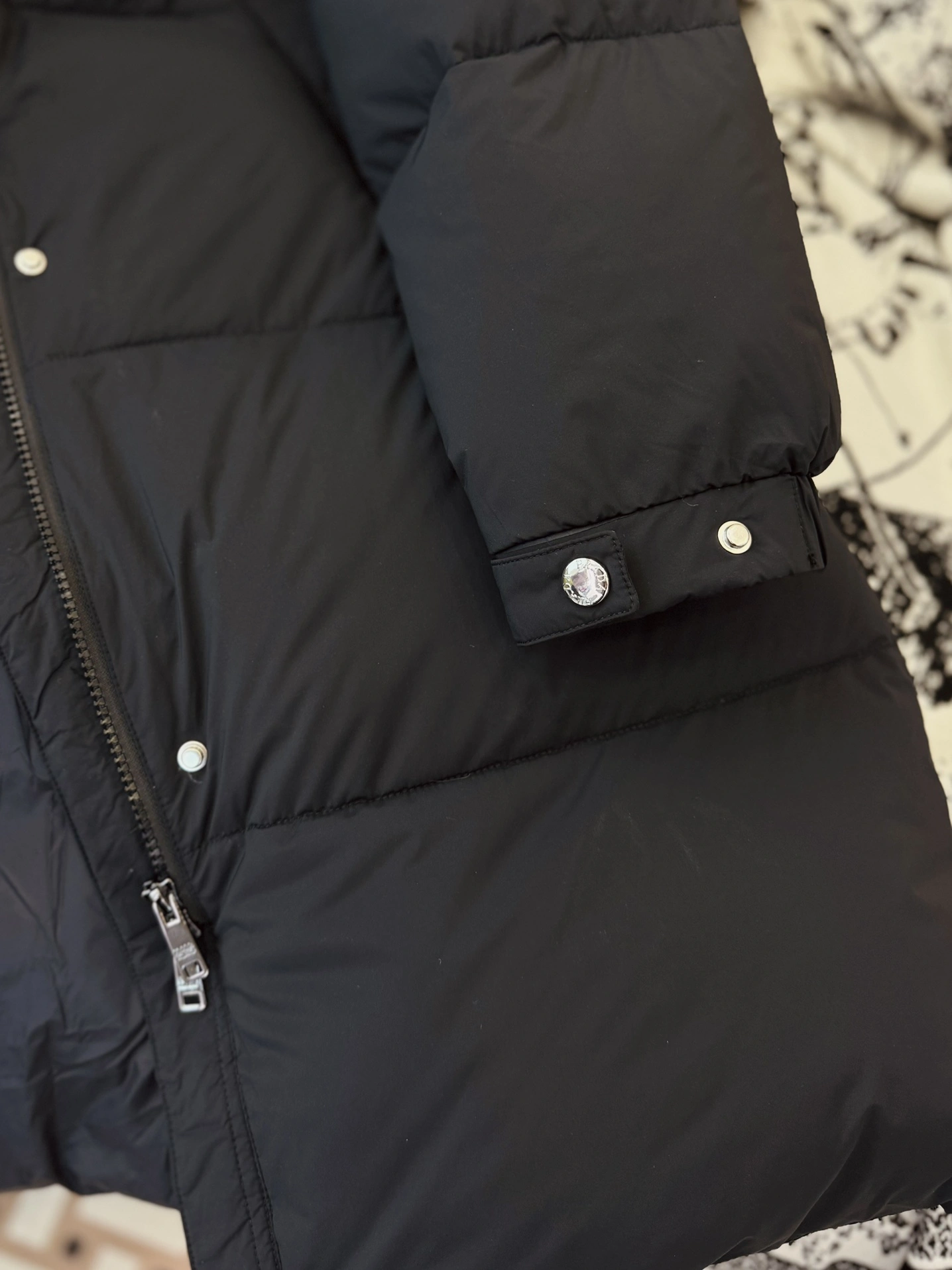 Prada Down Jackets Snug 172758