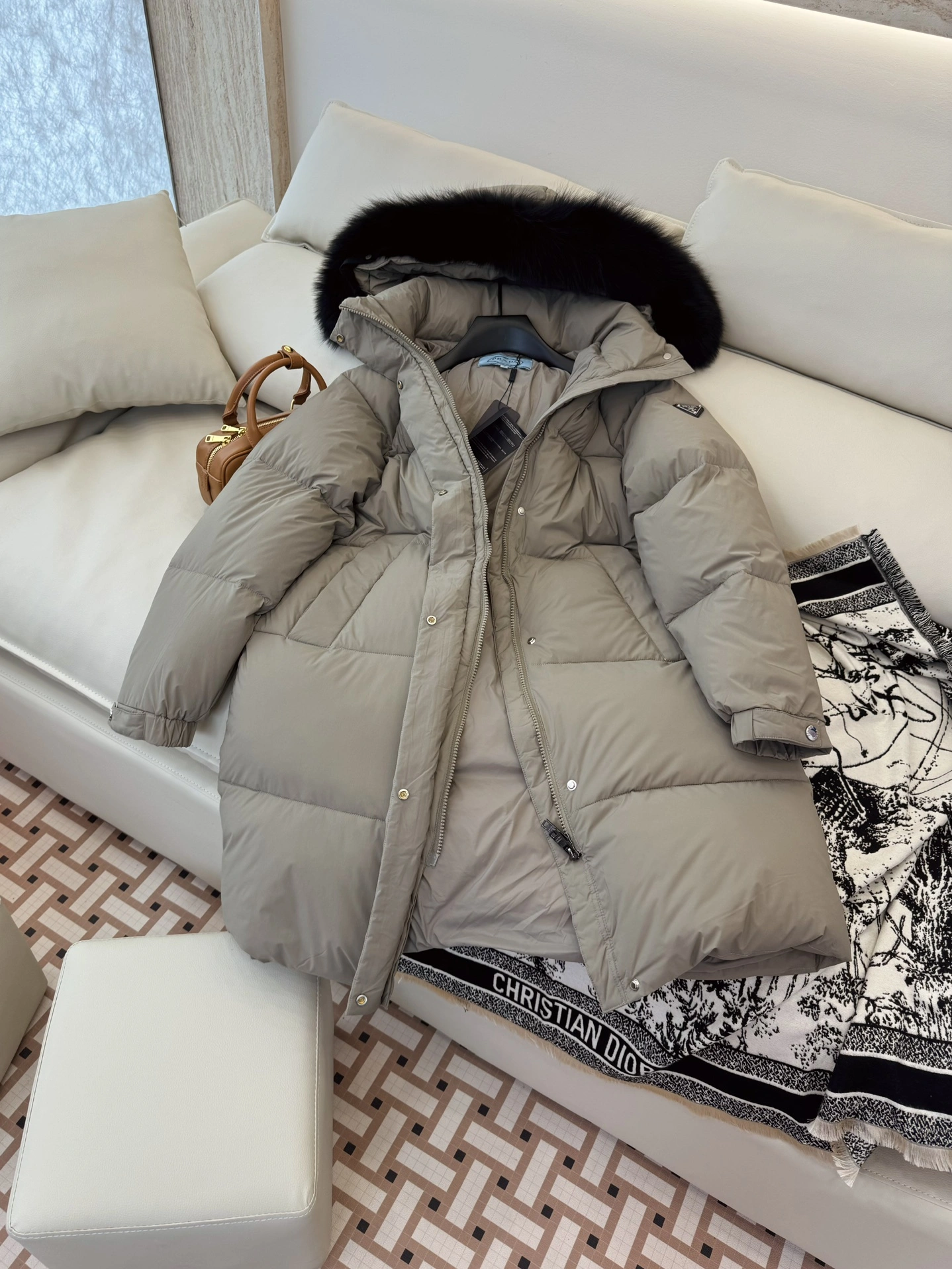 Prada Down Jackets ModernLook 172795