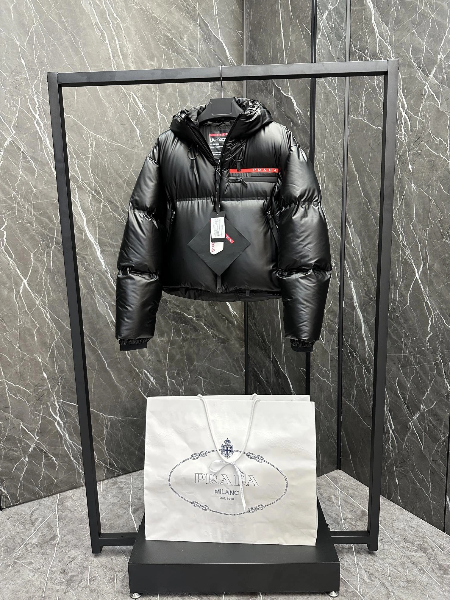 Prada Down Jackets Chic 172755
