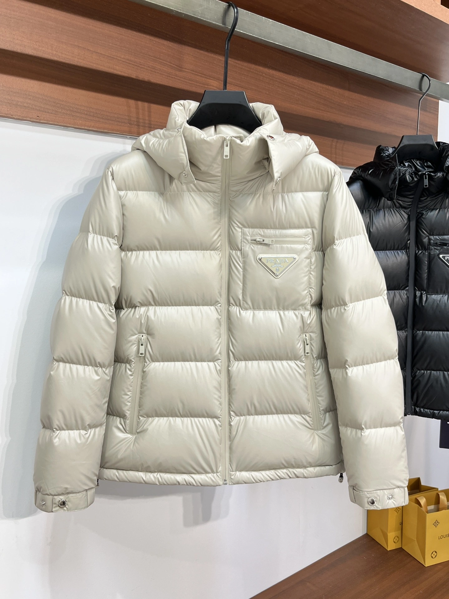 Prada Down Jackets Snug 172787