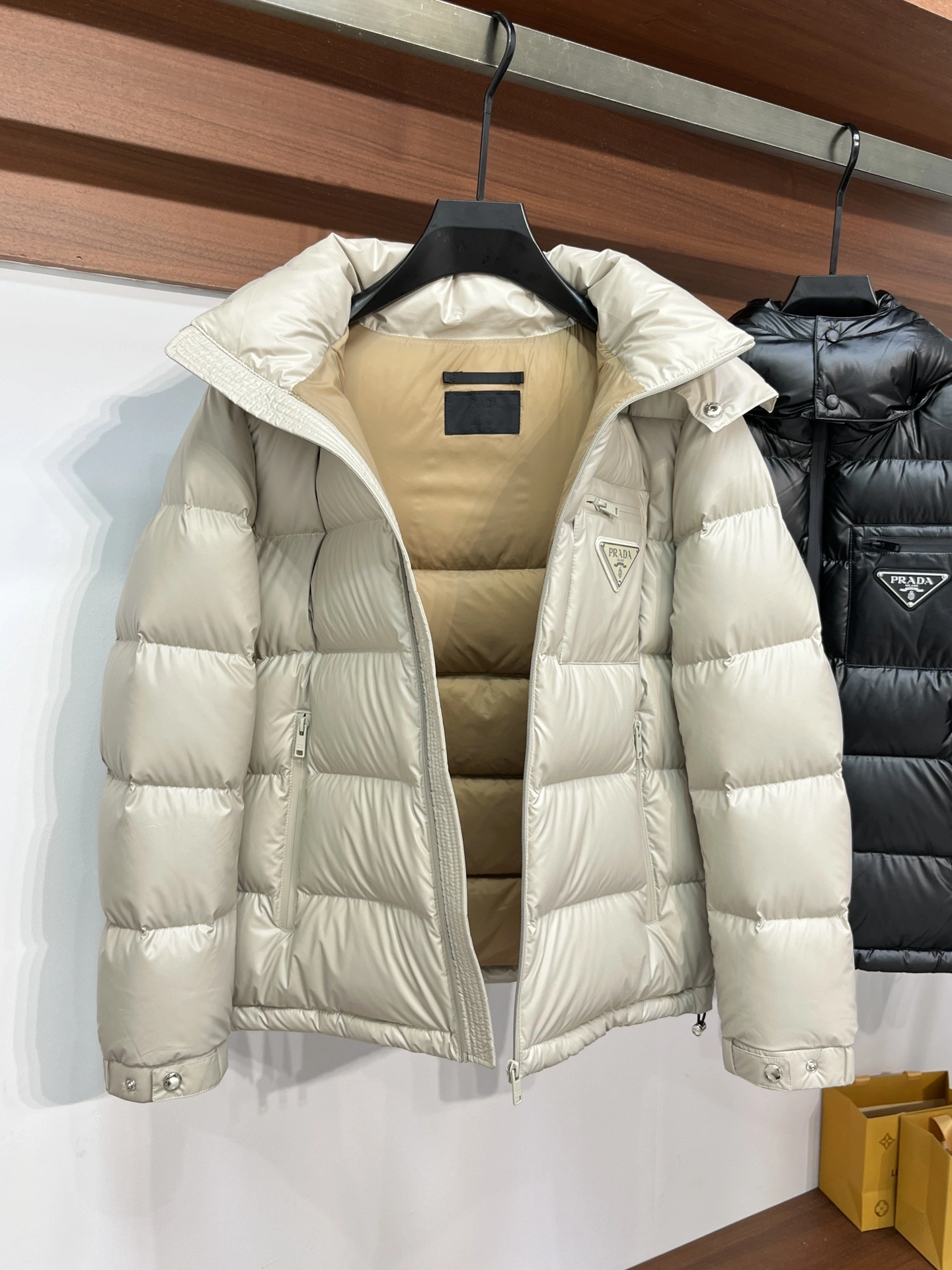 Prada Down Jackets Snug 172787