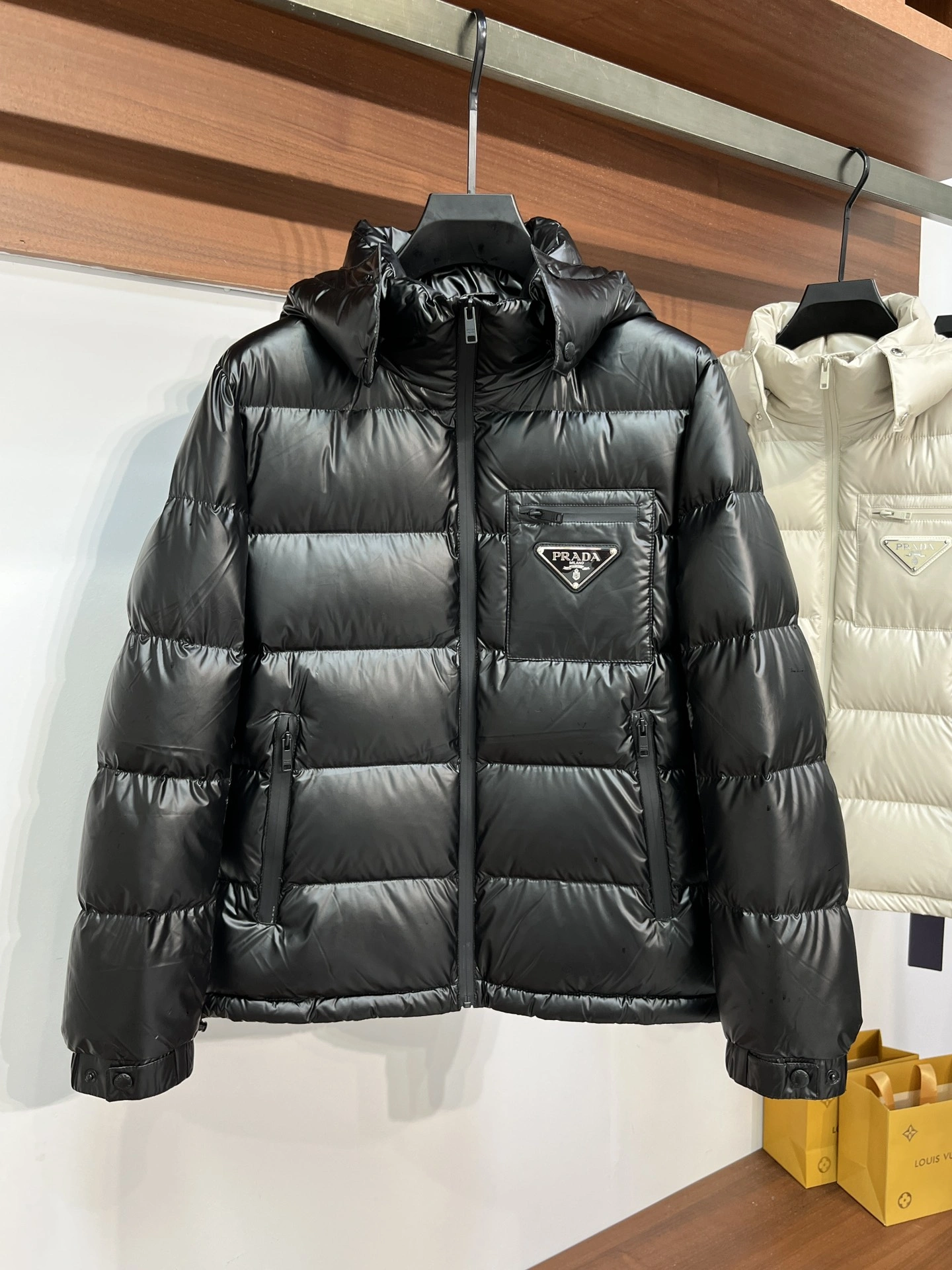 Prada Down Jackets Snug 172787