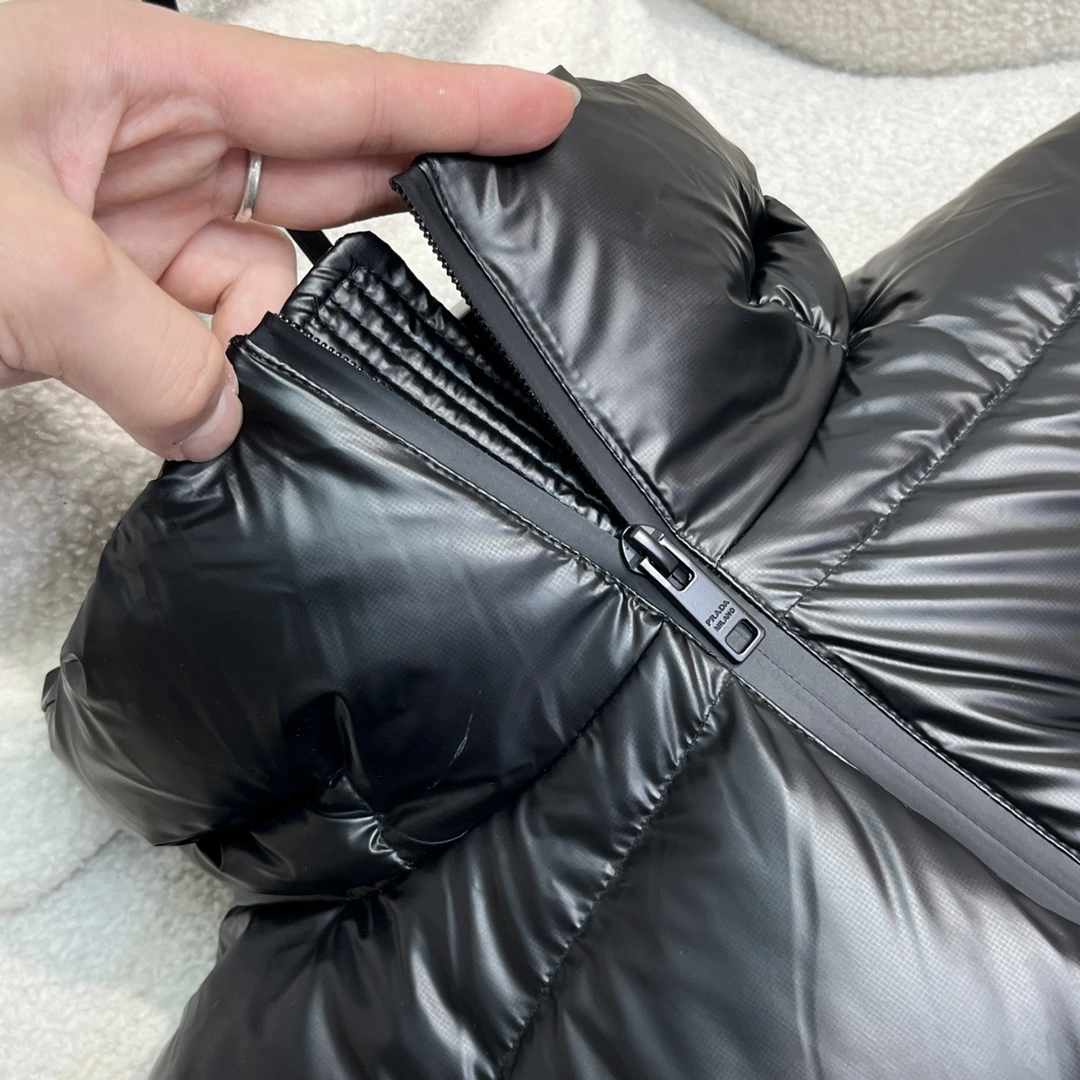 Prada Down Jackets EasyMatch 172751