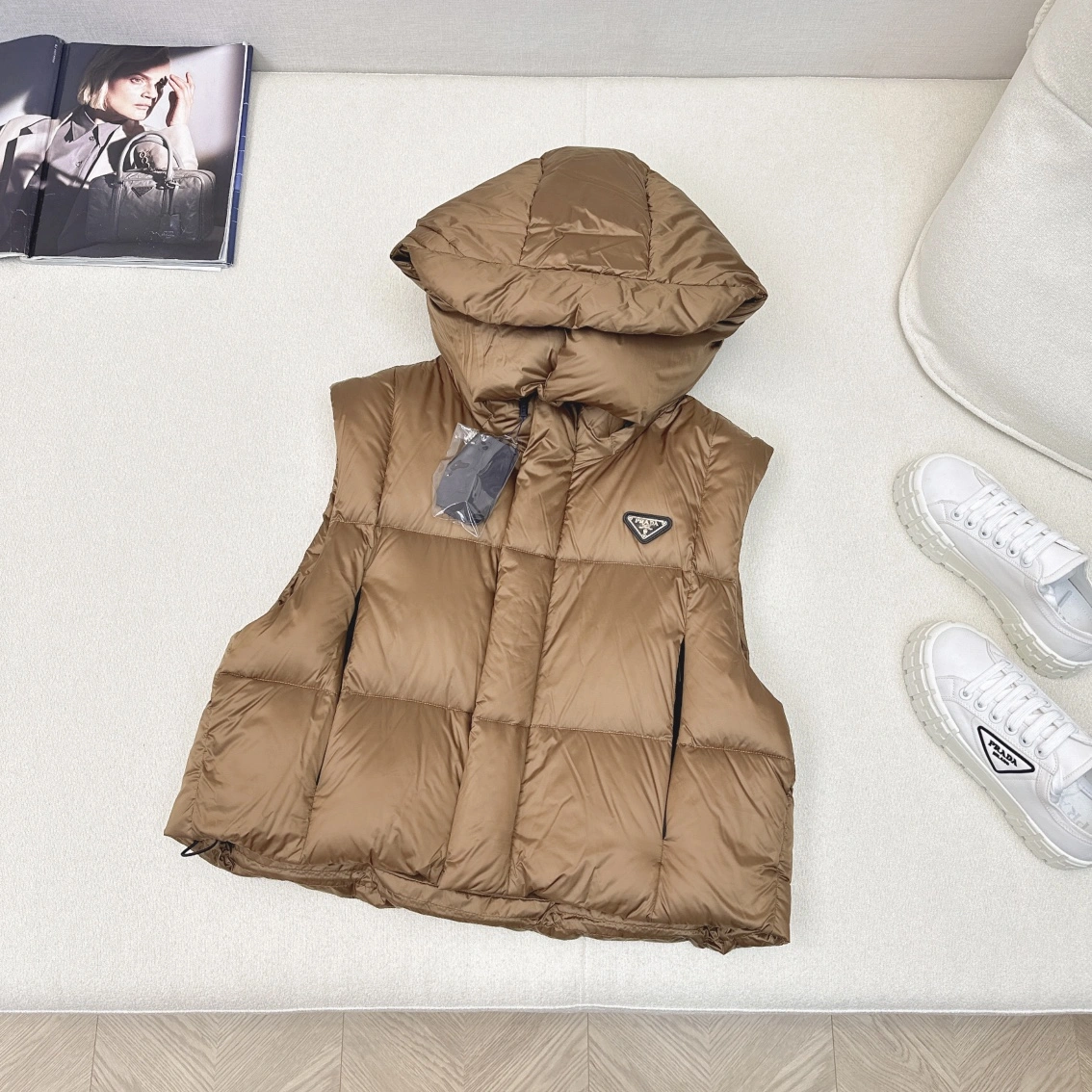 Prada Down Jackets Sporty 172750