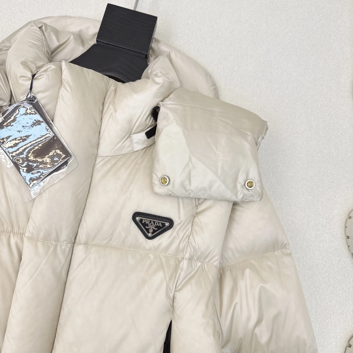 Prada Down Jackets Contemporary 172747