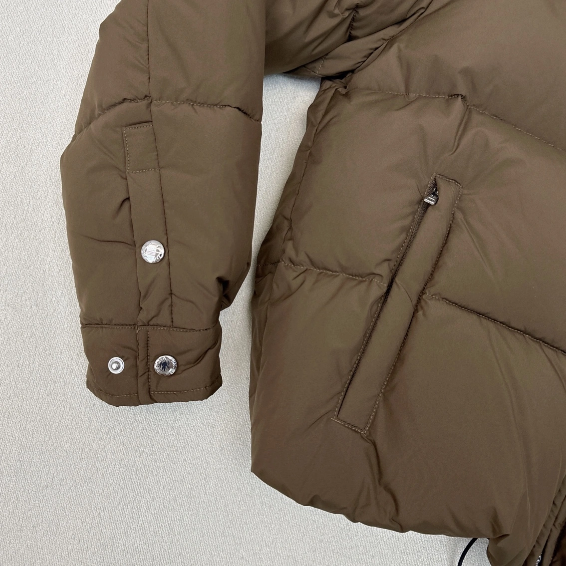 Prada Down Jackets EasyCare 172744