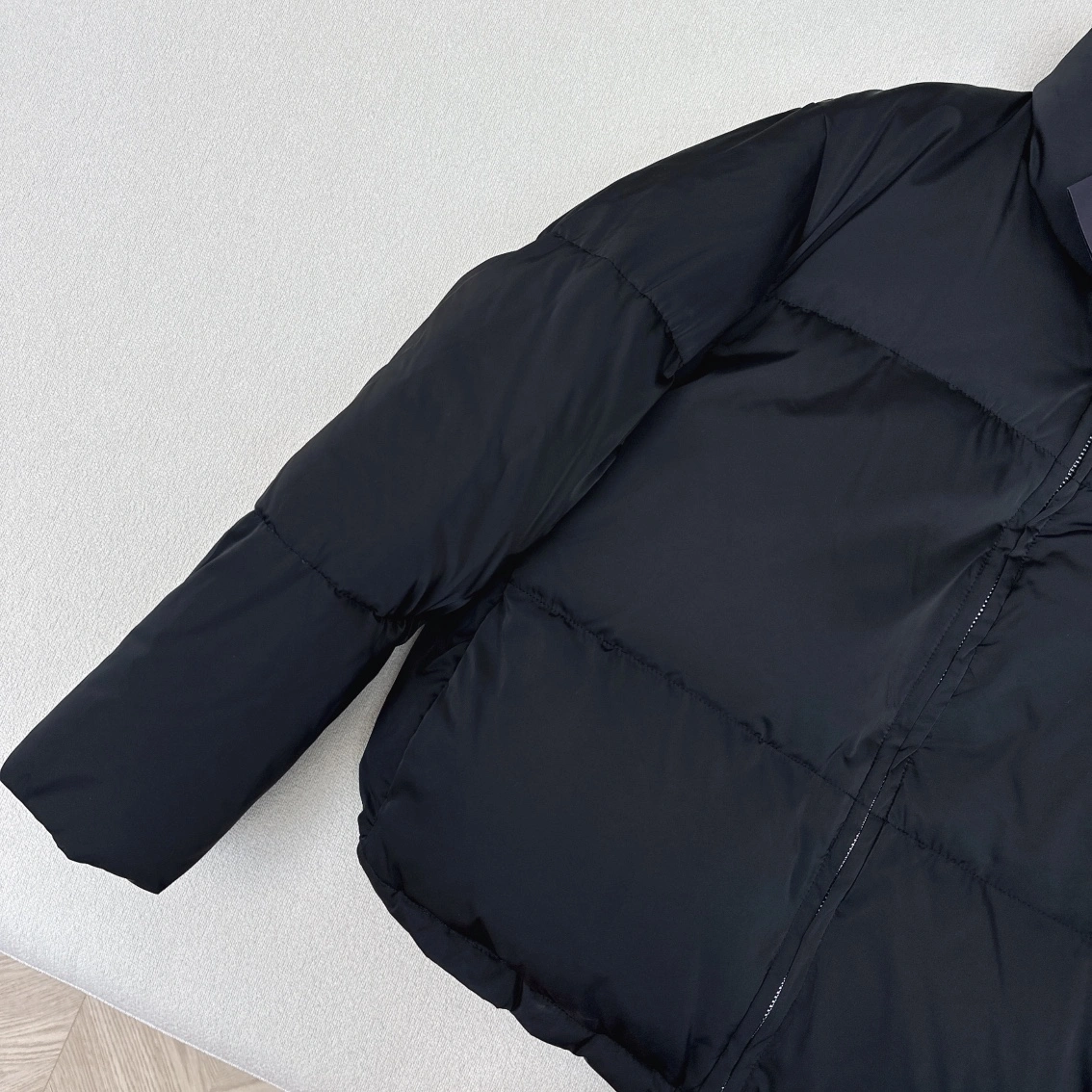 Prada Down Jackets HighQuality 172738