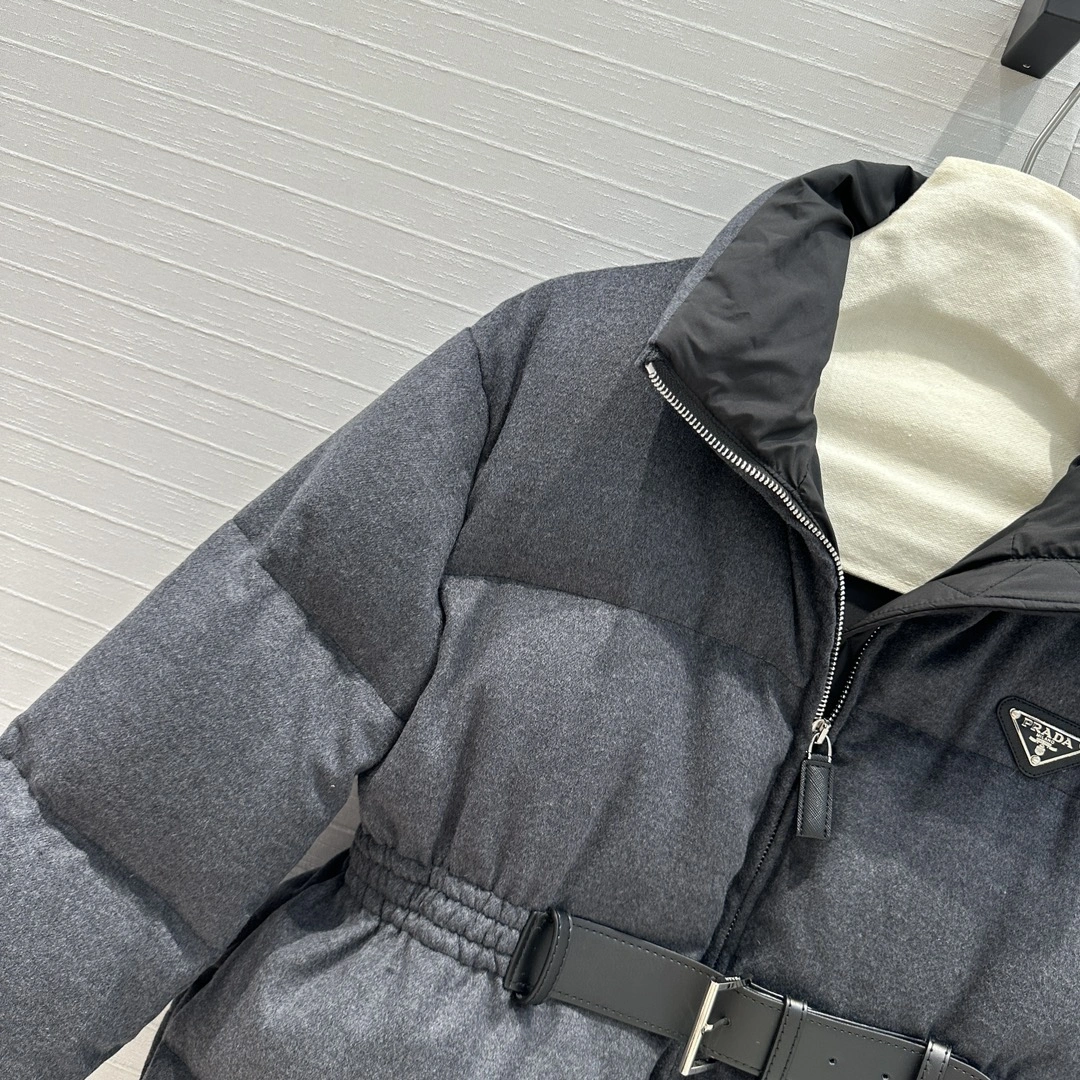 Prada Down Jackets Comfortable 172723