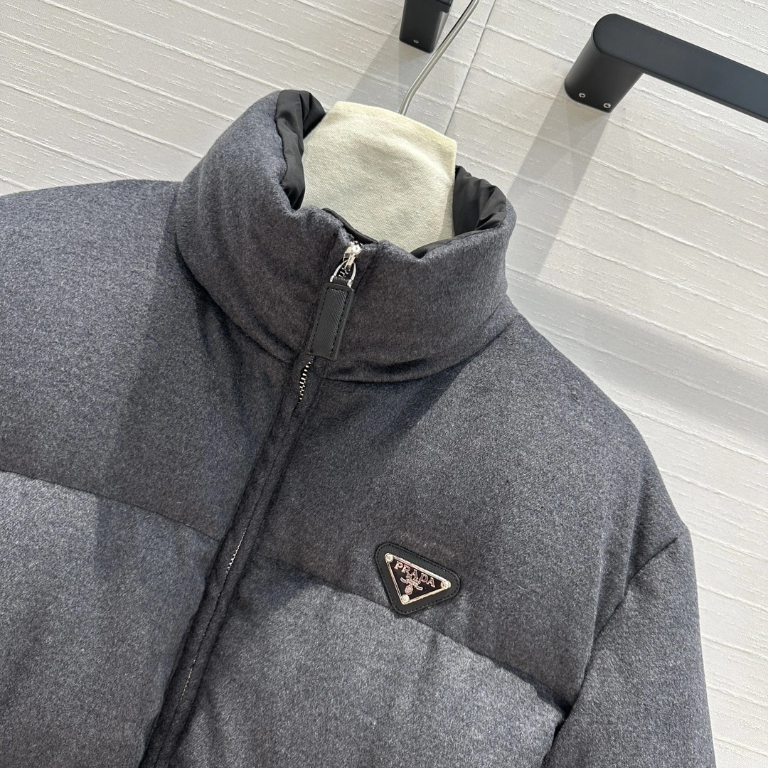 Prada Down Jackets Comfortable 172723