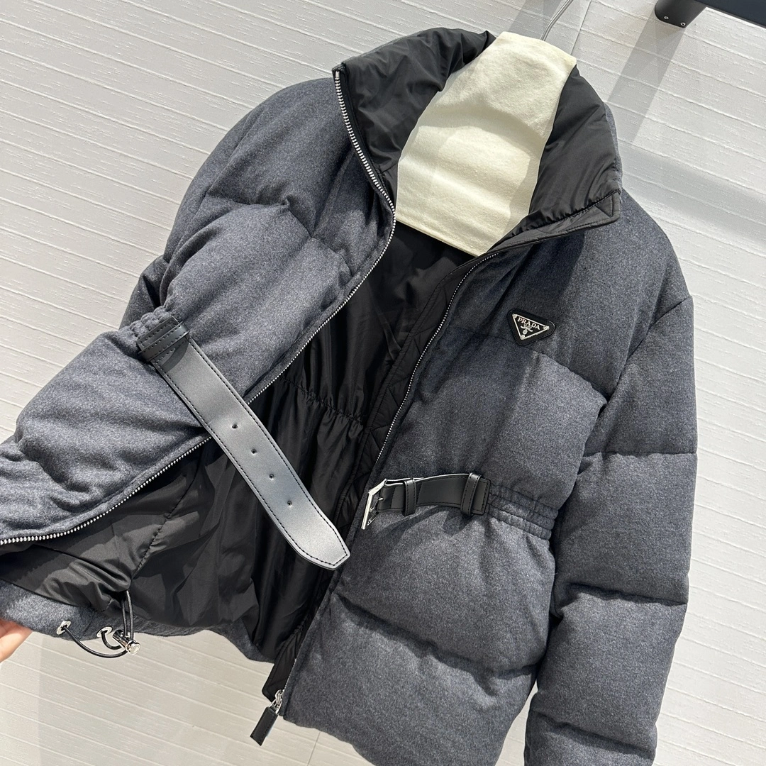 Prada Down Jackets Comfortable 172723