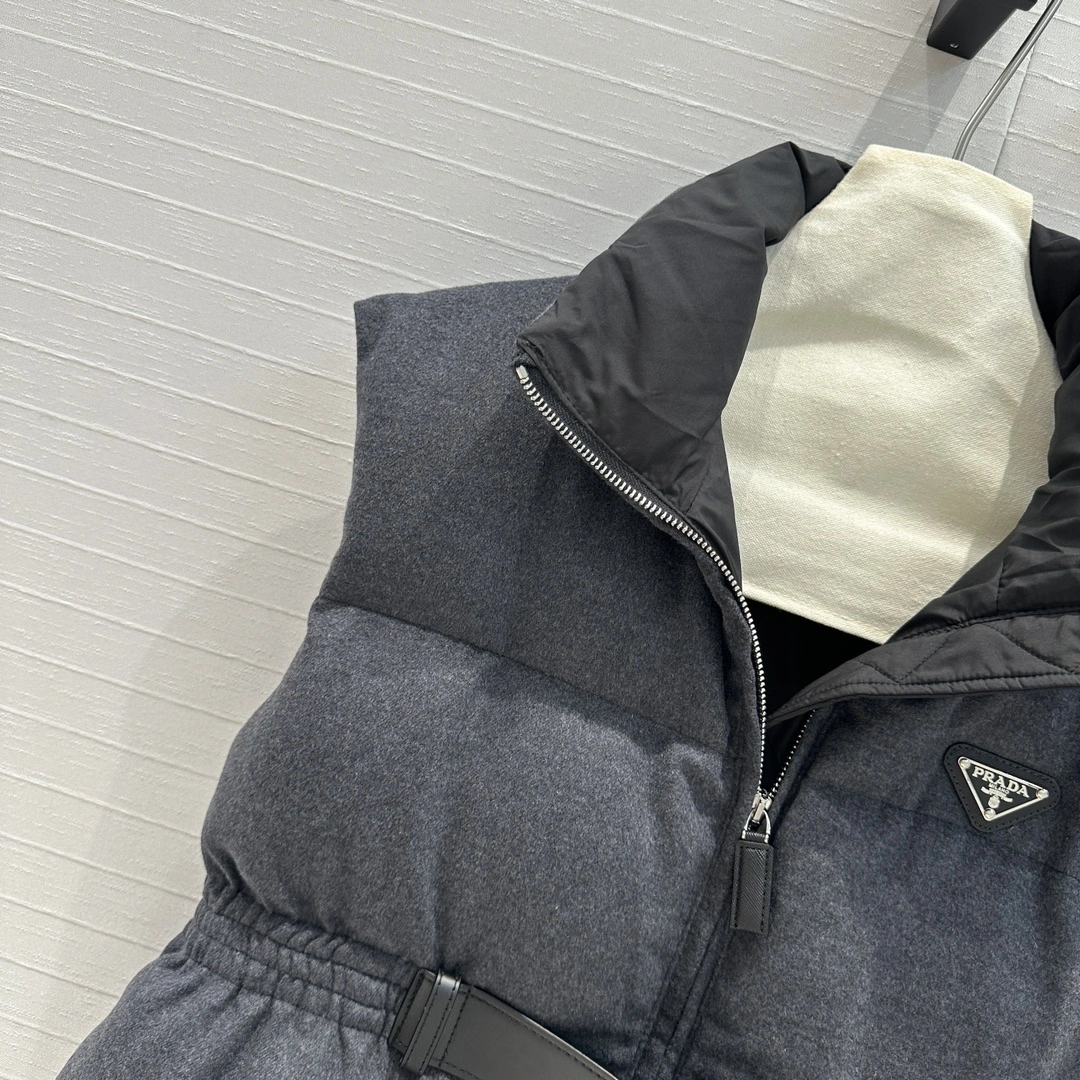 Prada Down Jackets Effortless 172720