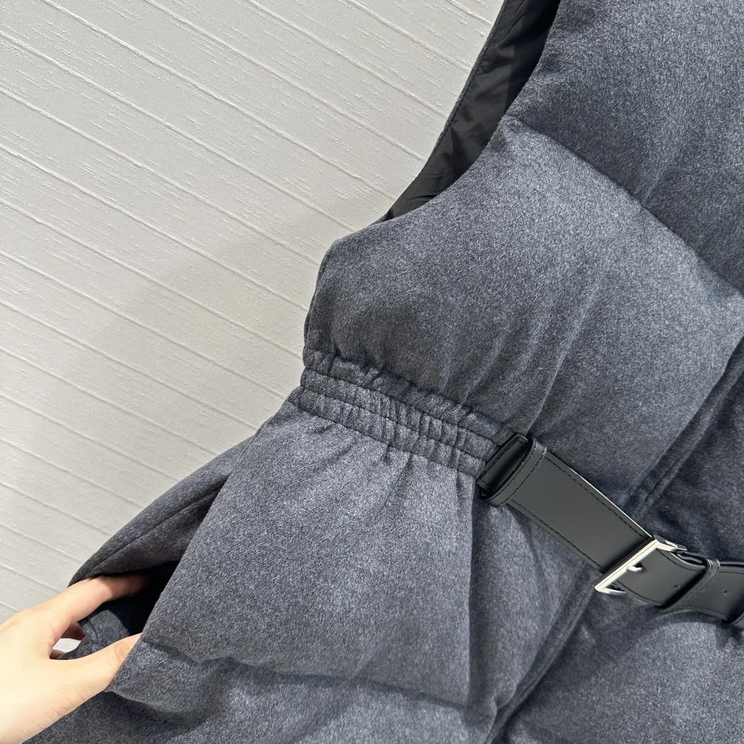Prada Down Jackets Effortless 172720