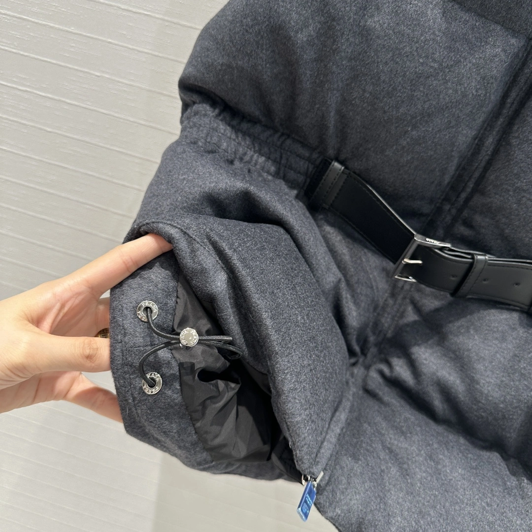 Prada Down Jackets Effortless 172720