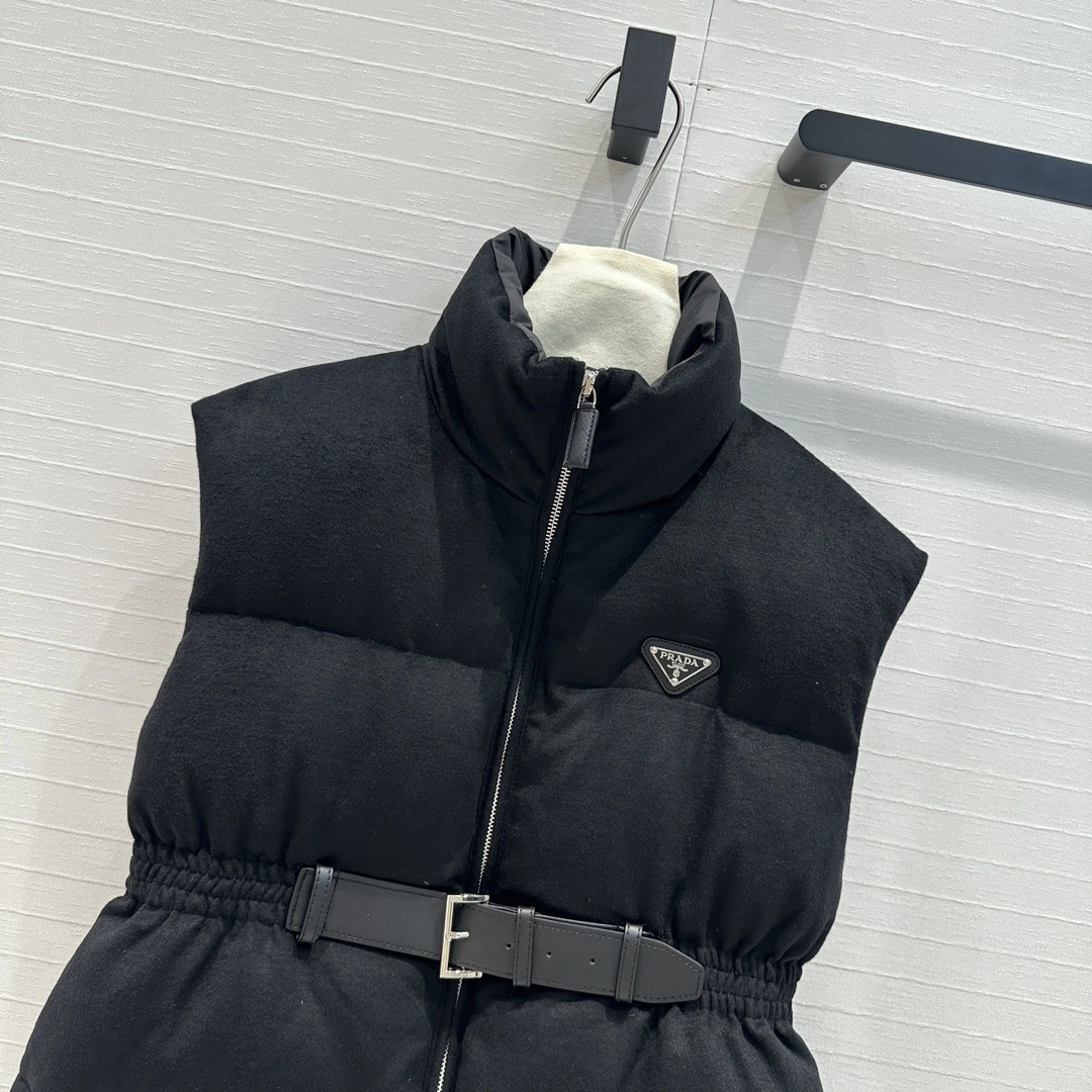 Effortless Prada Down Jackets 172718