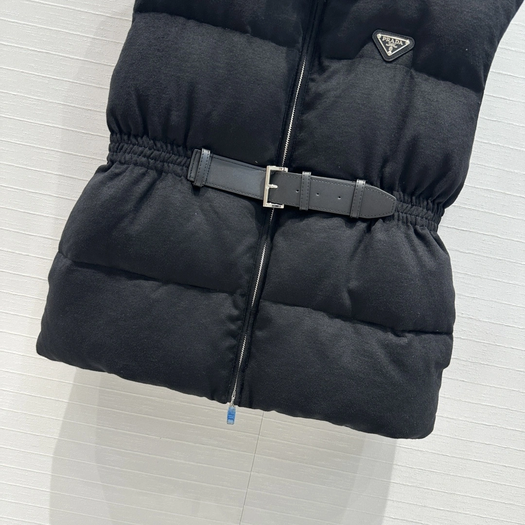 Effortless Prada Down Jackets 172718
