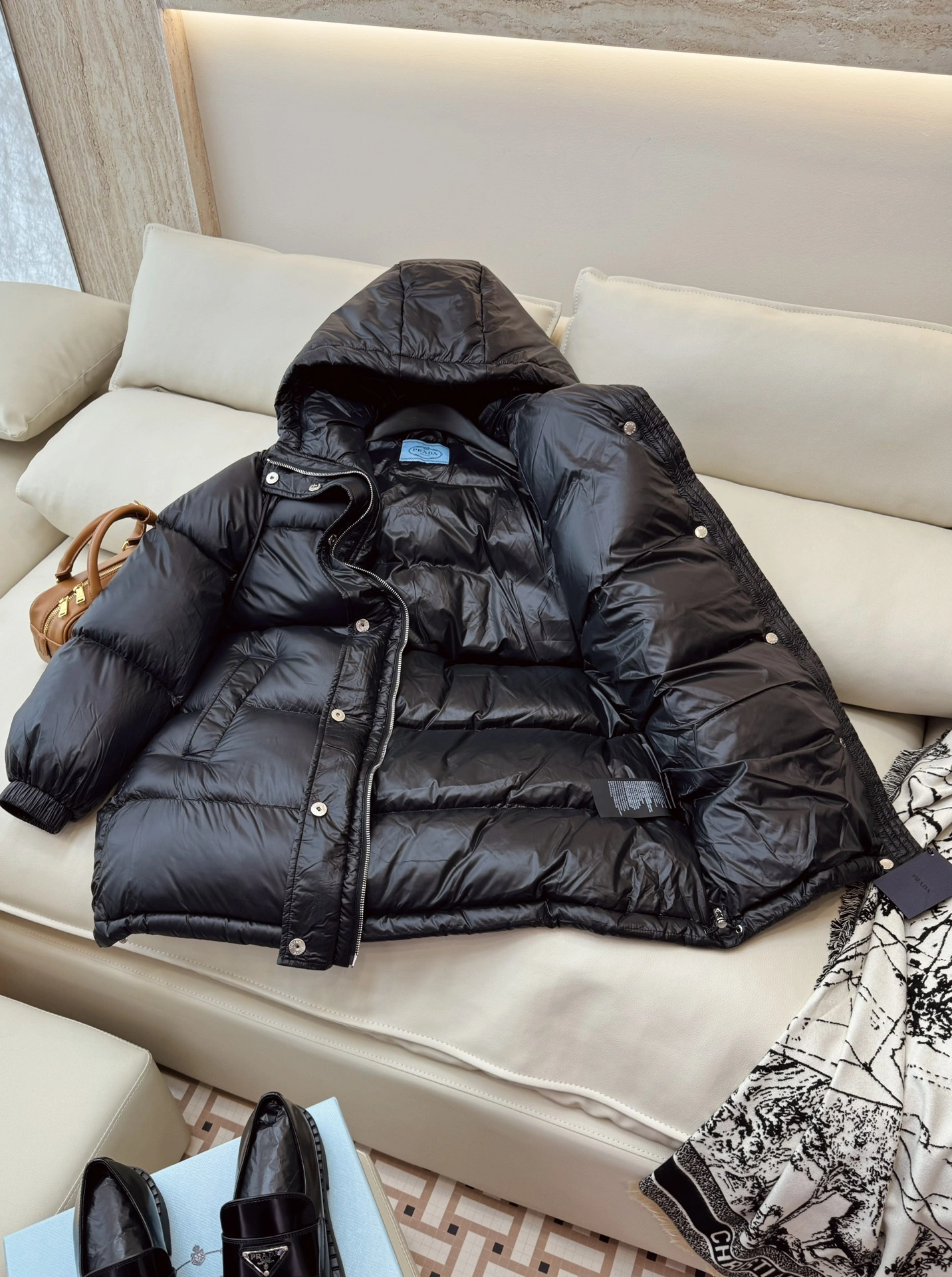 Vibrant Prada Down Jackets 172752