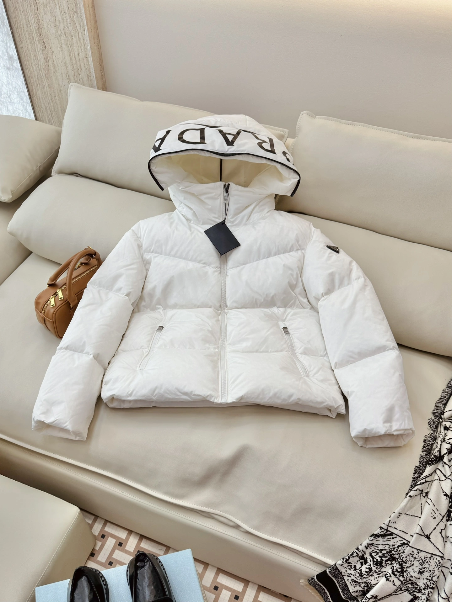 EasyMatch Prada Down Jackets 172715