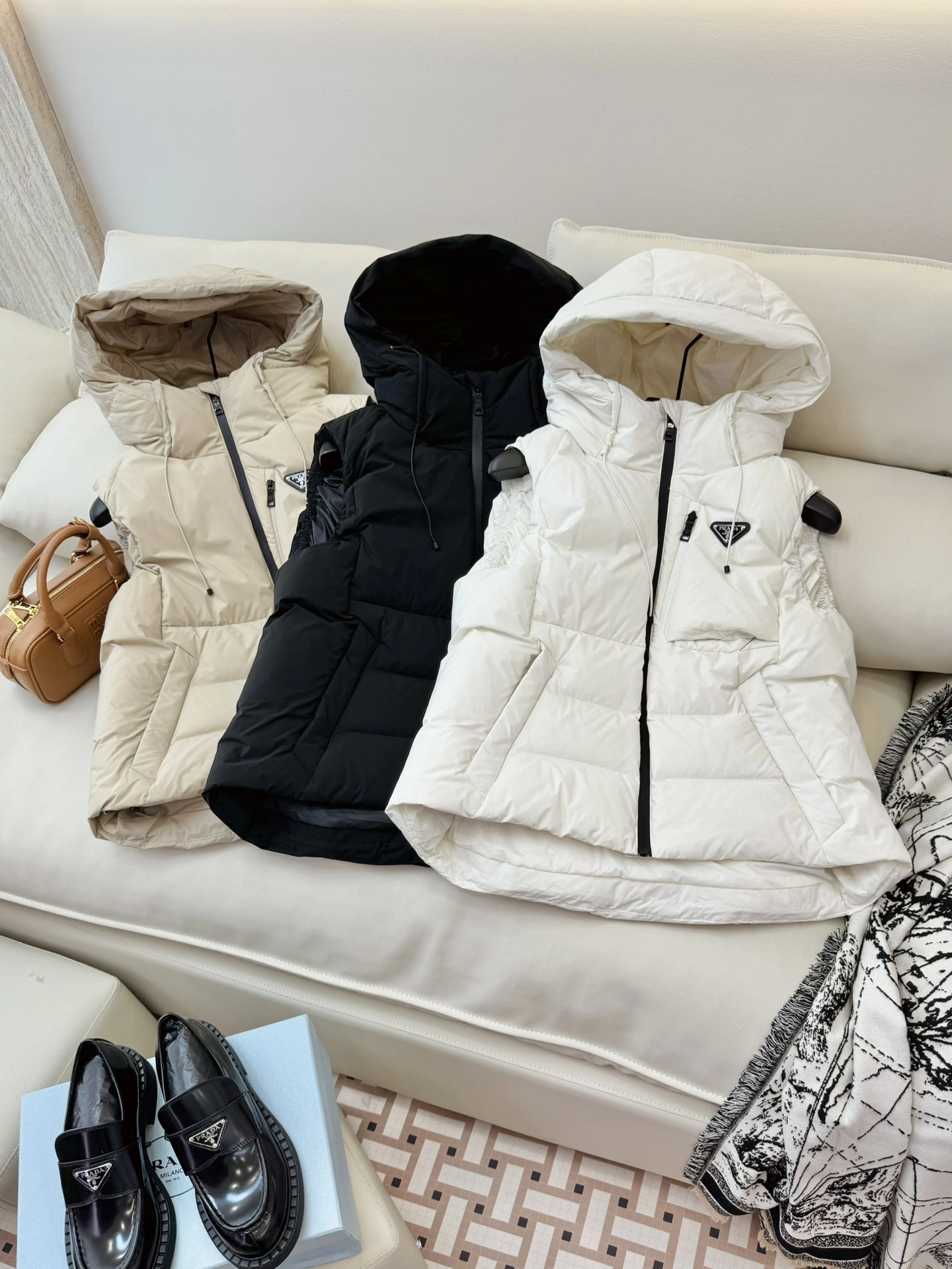 Prada Down Jackets ZipUp 172714