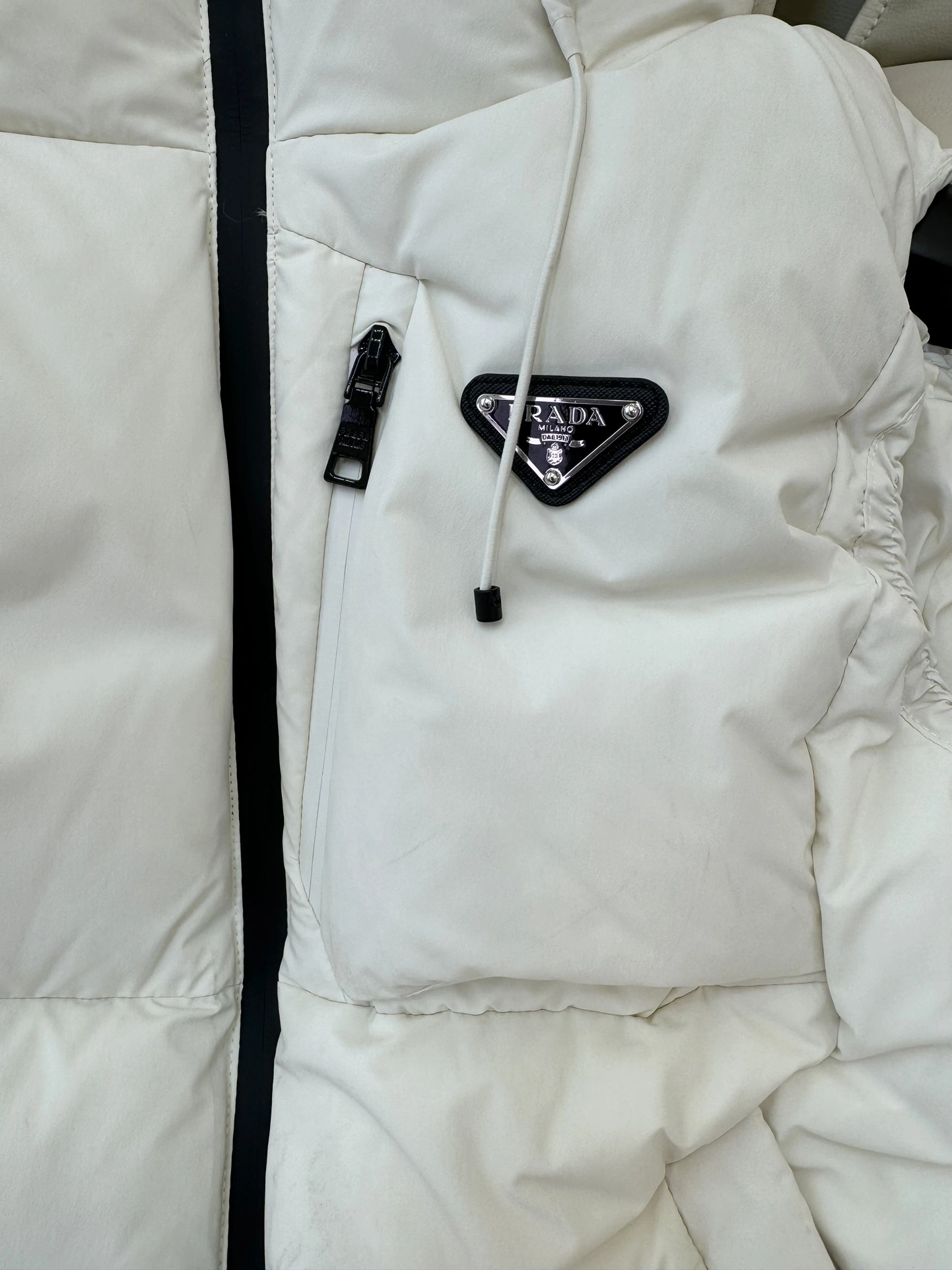 Prada Down Jackets ZipUp 172714