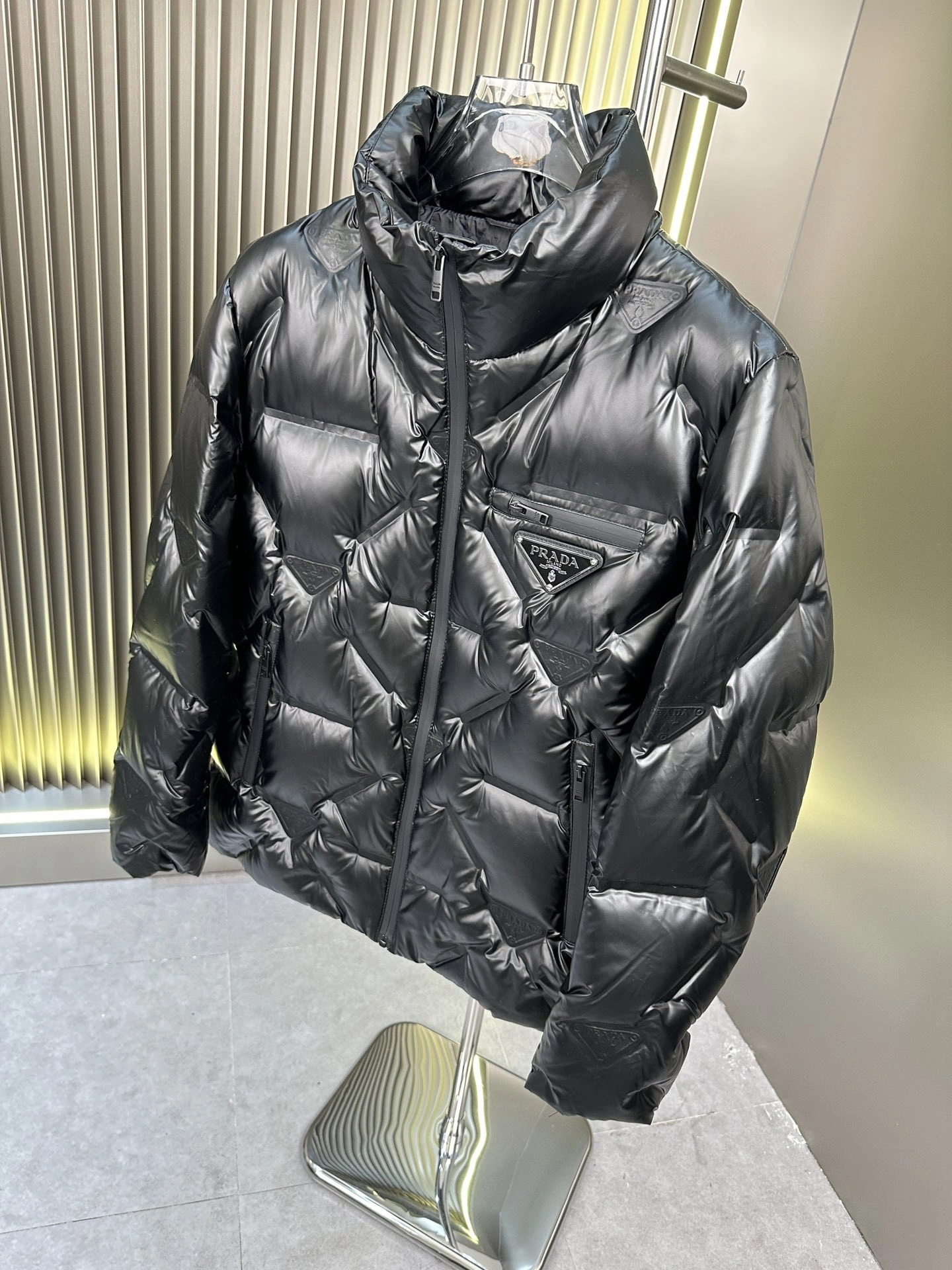 Prada Down Jackets FlexibleFit 172705