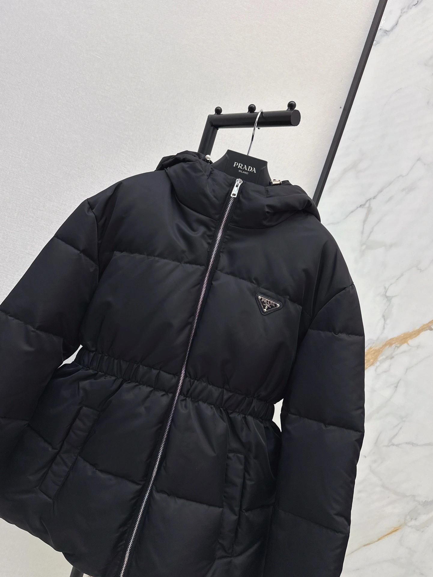 Prada Down Jackets EasyMatch 172674