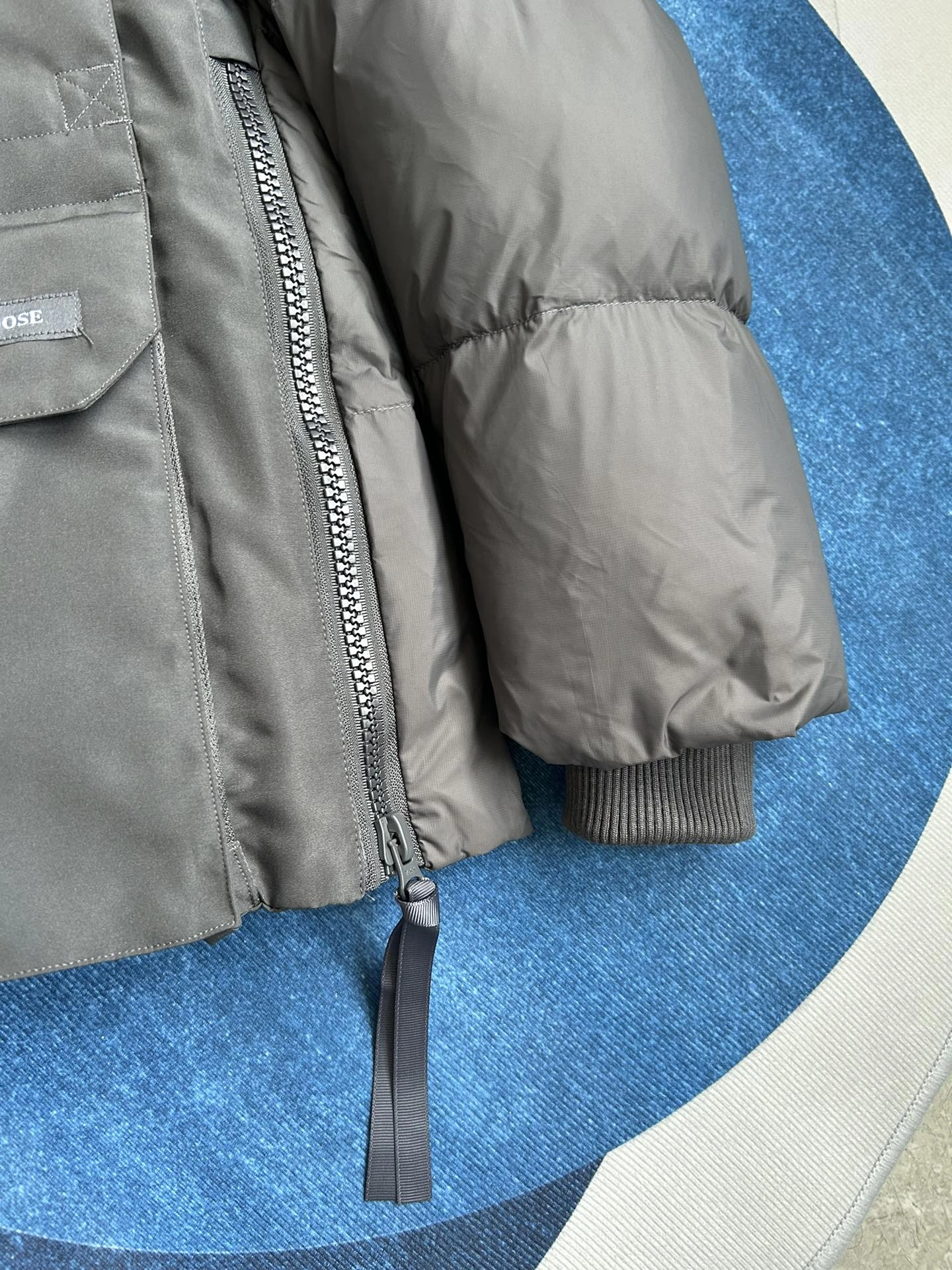 Tailored Prada Down Jackets 172683