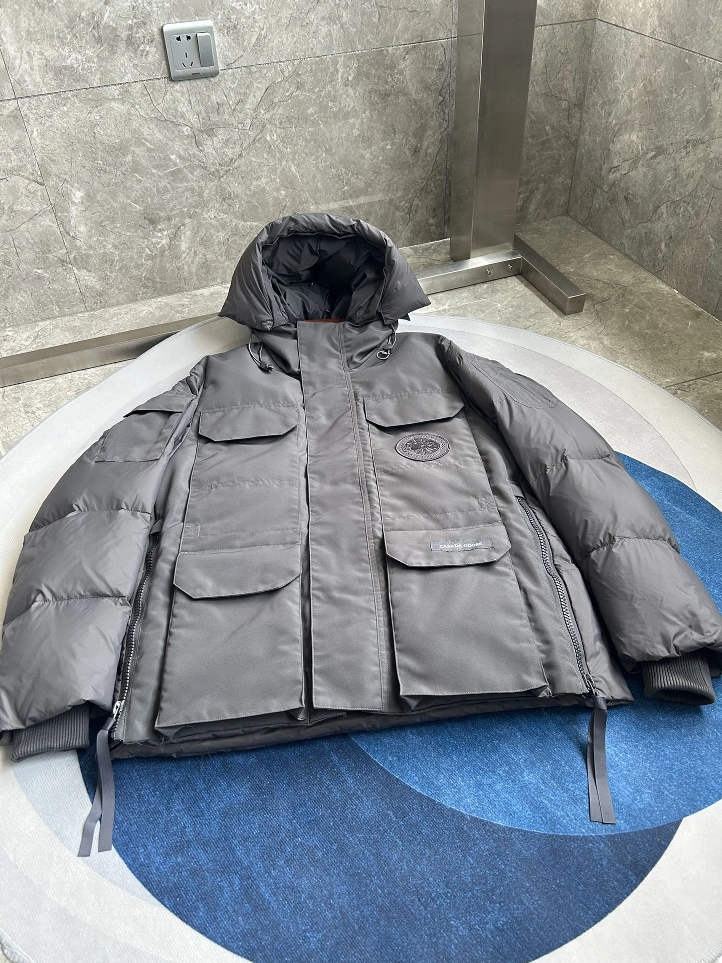 Tailored Prada Down Jackets 172683
