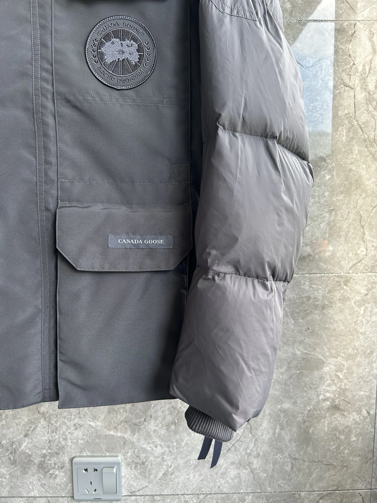 Tailored Prada Down Jackets 172683