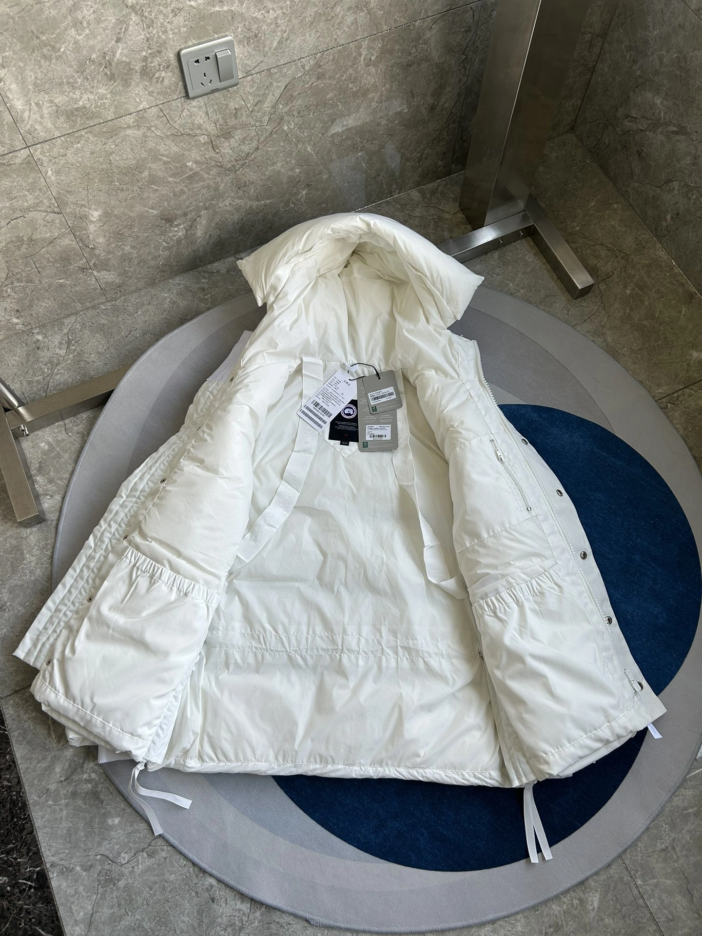 OdorResistant Prada Down Jackets 172716