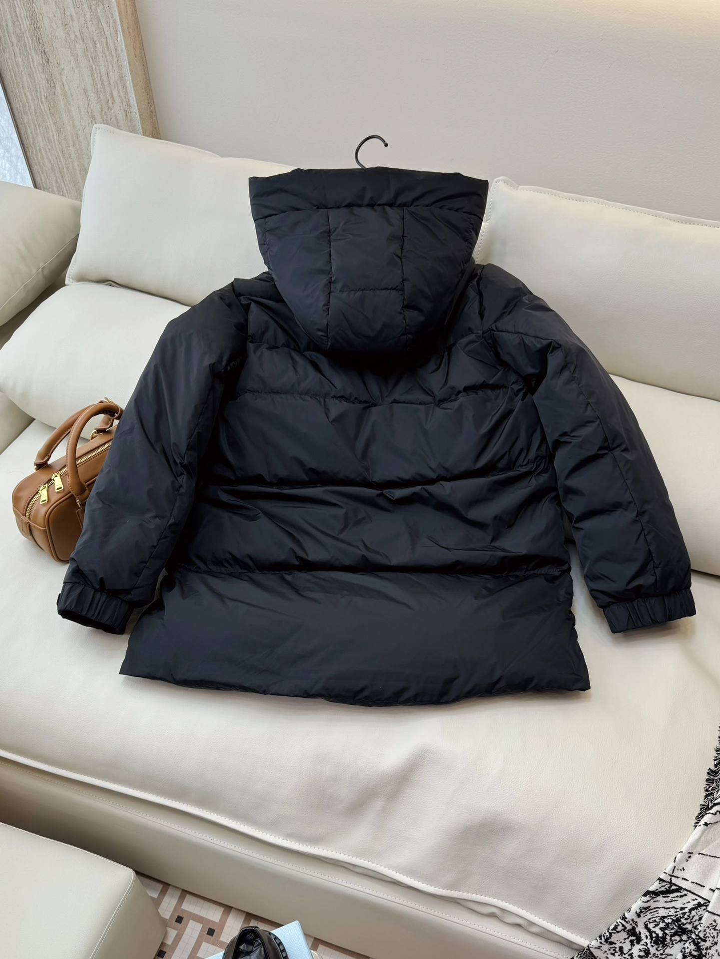 Sleek Prada Down Jackets 172670