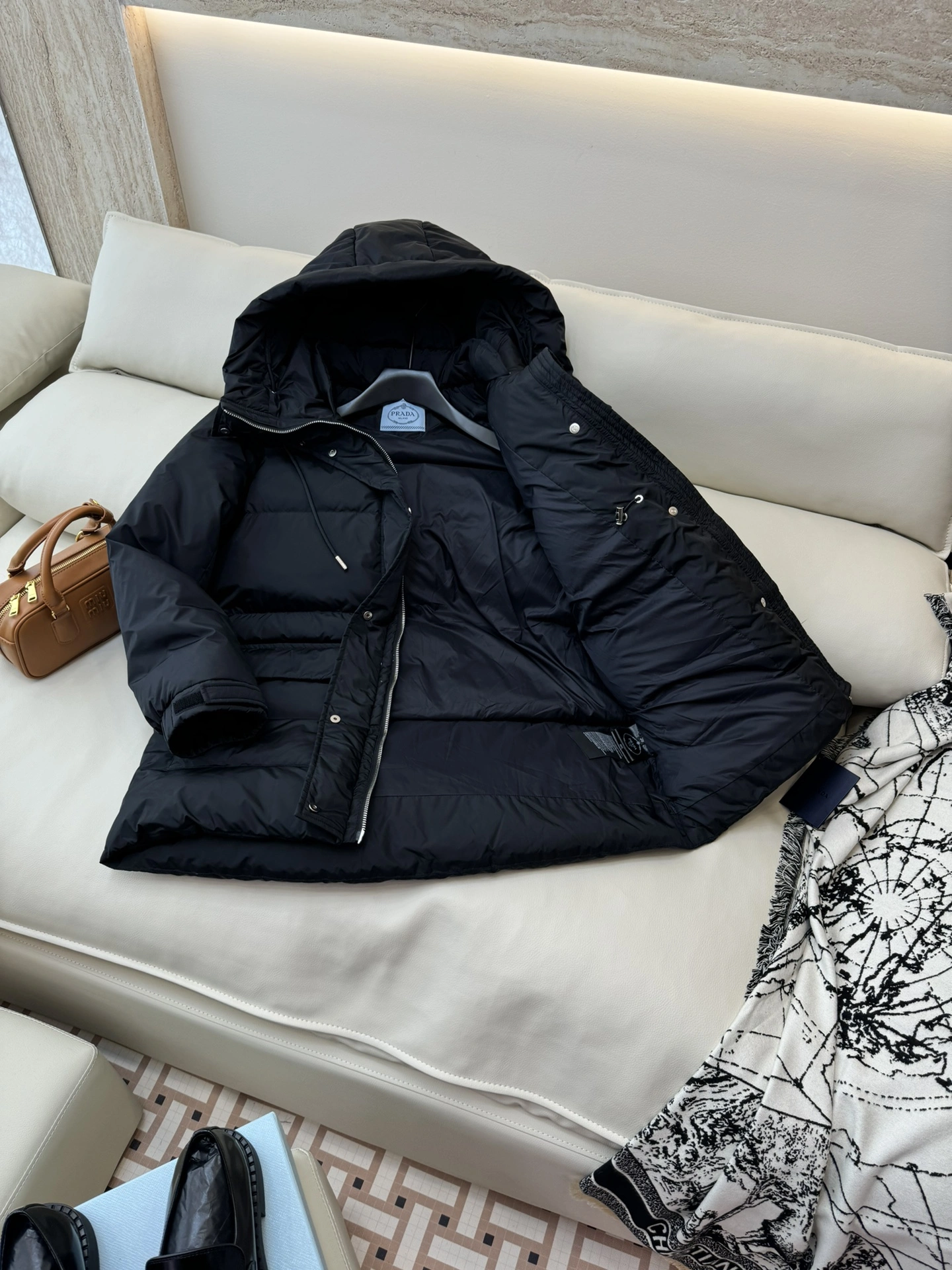Sleek Prada Down Jackets 172670